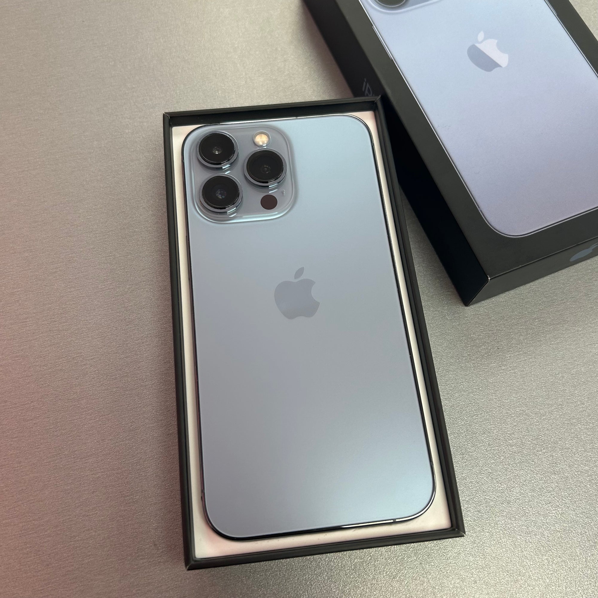 Apple iPhone 13 Pro 256GB Sierra Blue 100% Battery Health