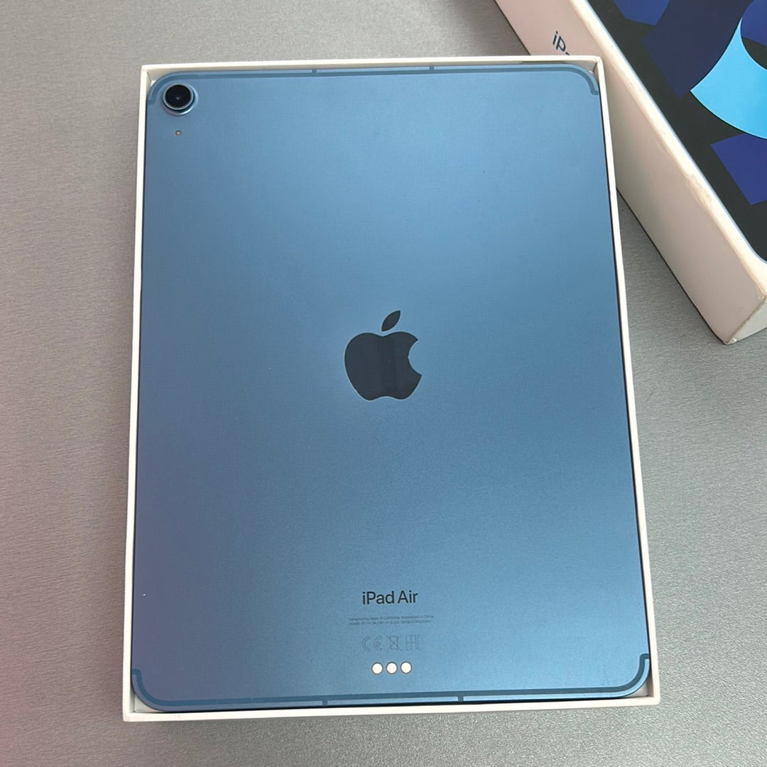 Apple iPad Air (5th Generation) 64GB Blue Wi-Fi+Cellular