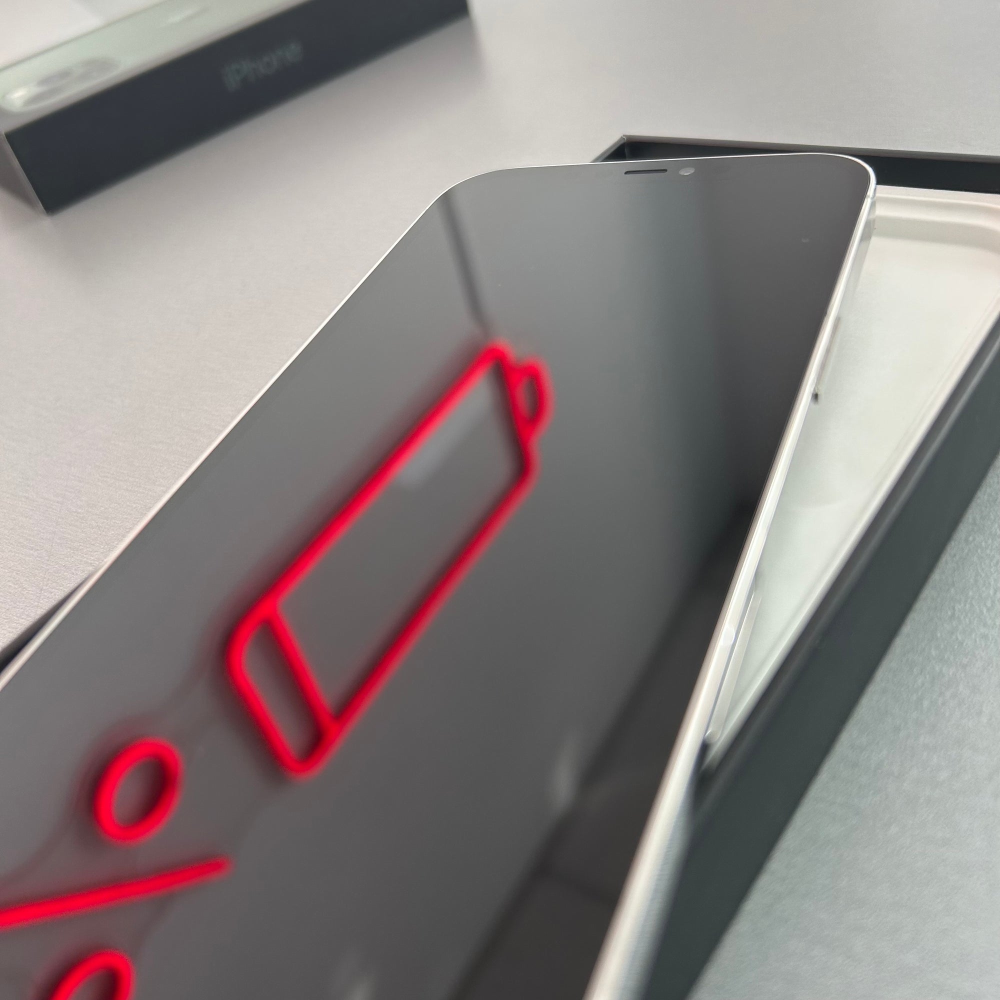 Apple iPhone 12 Pro Max 128GB Silver  - 100% Battery Health