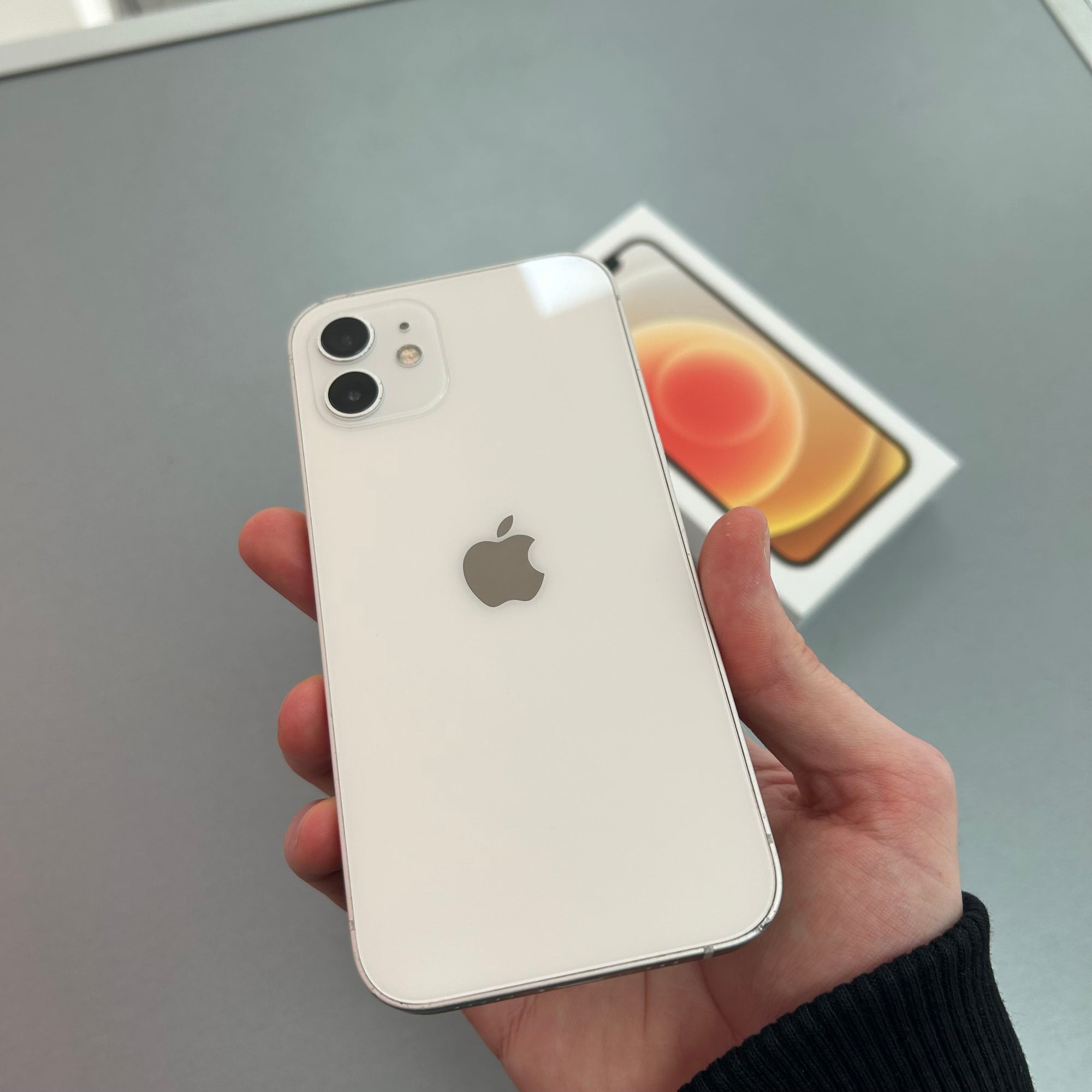 Apple iPhone 12 64GB White 100% Battery Health