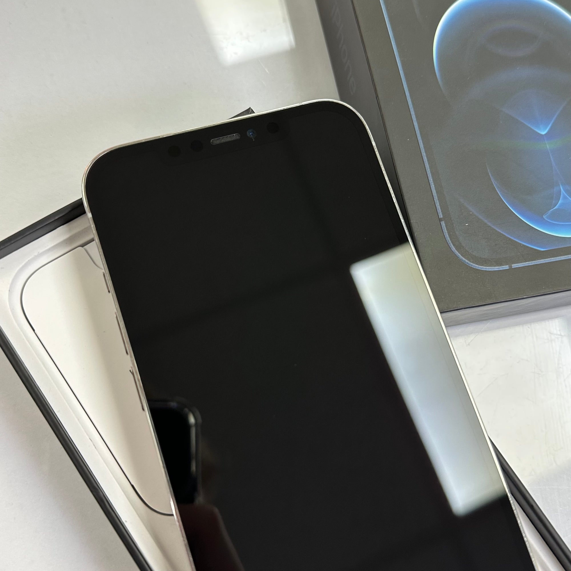 Apple iPhone 12 Pro Max 256GB Silver - 94% Battery Health
