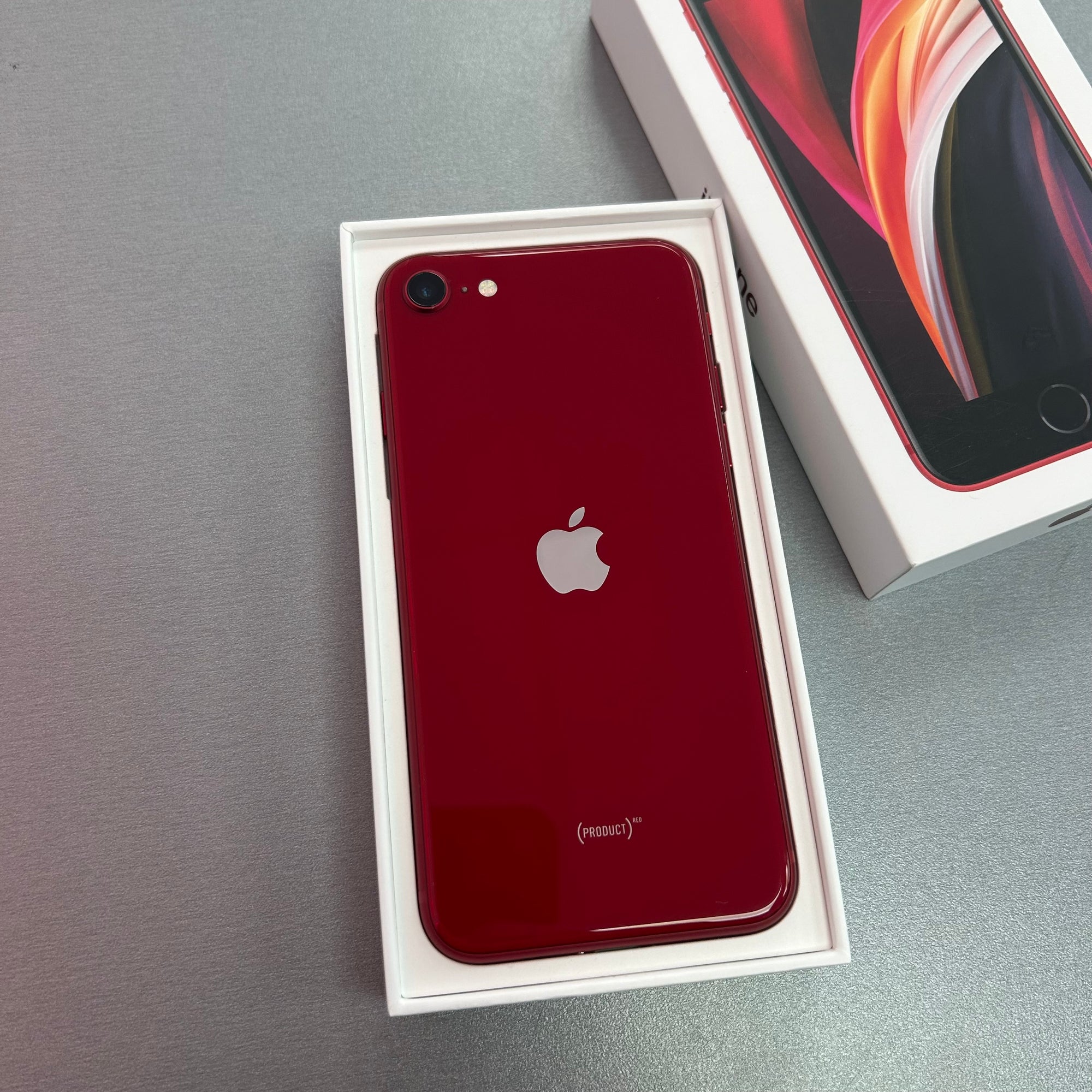 Apple iPhone SE 3rd Generation (2022) 64GB Product Red - 95% Battery Health