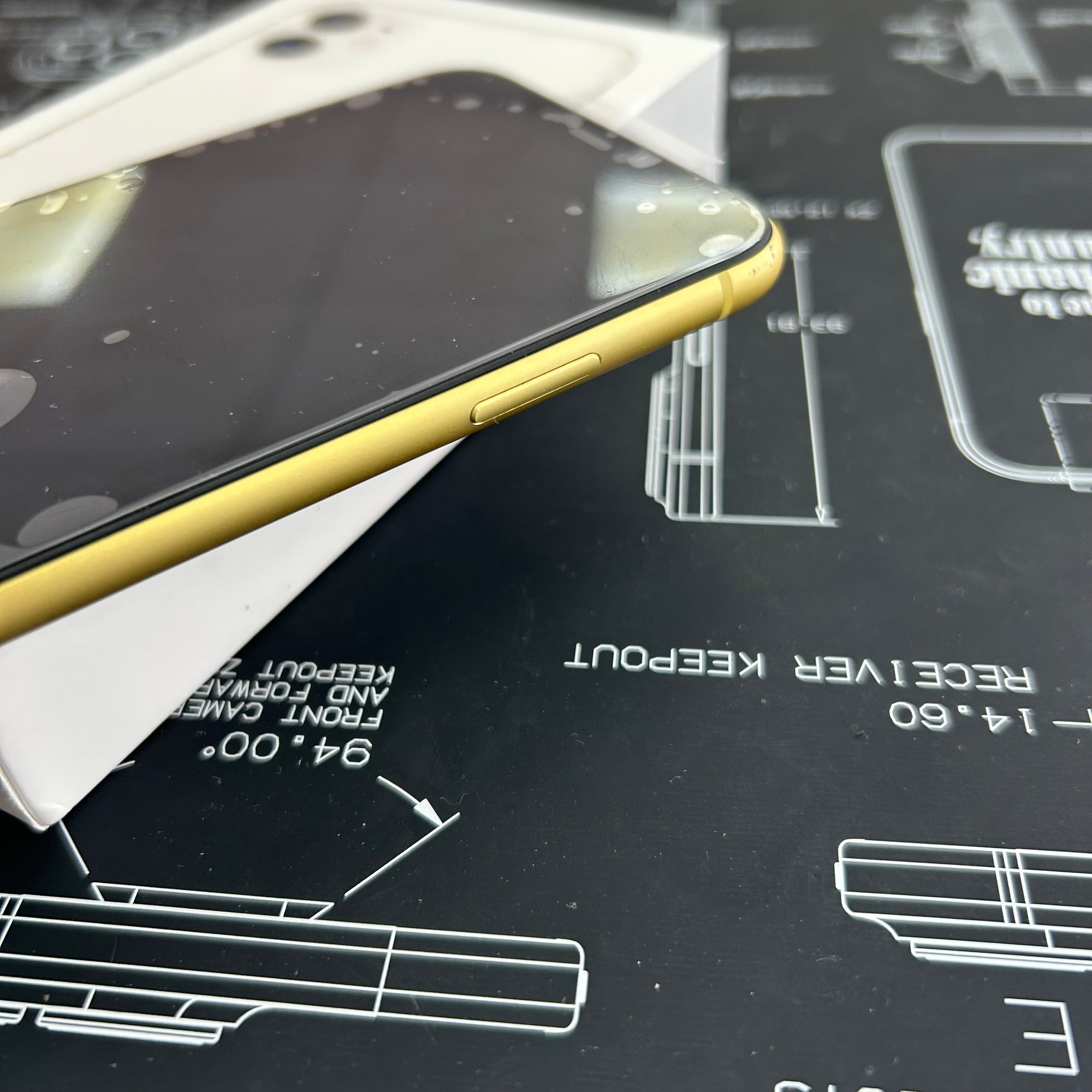 Apple iPhone 11 Yellow 64GB -  100% Battery Health