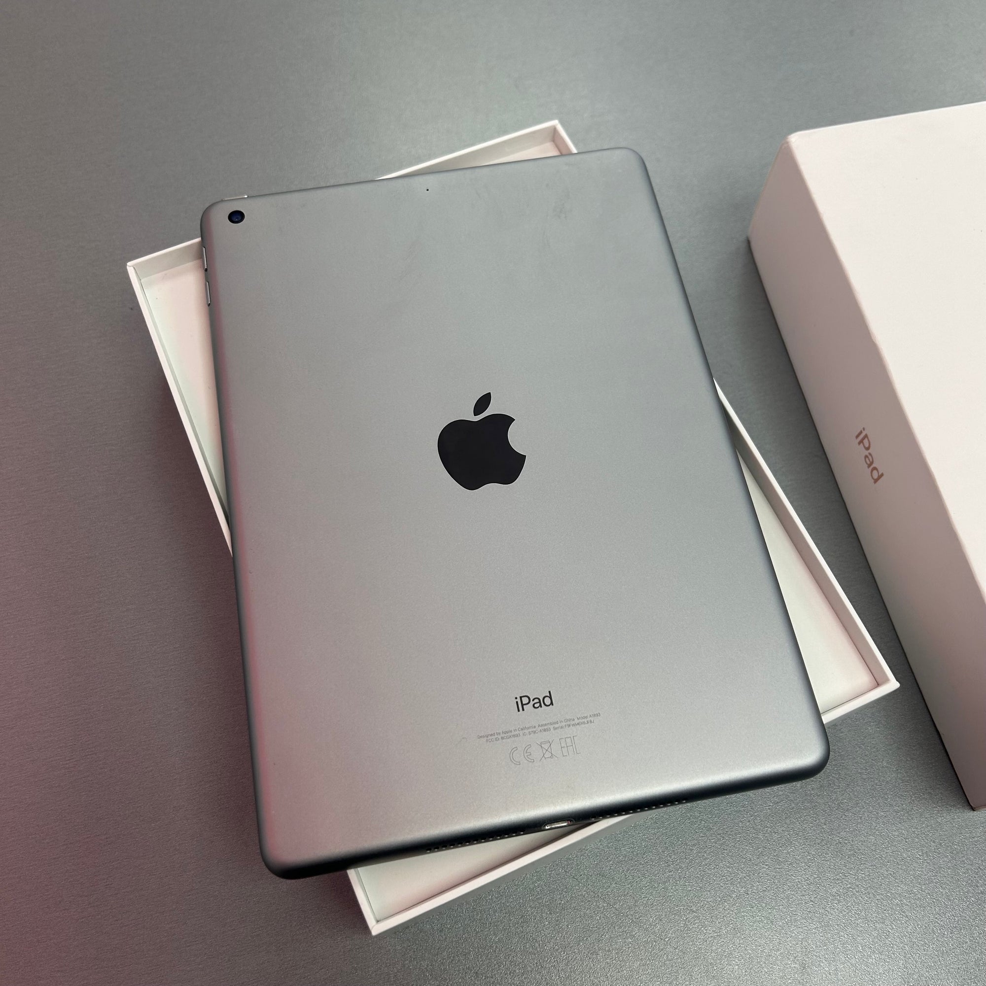 Apple iPad 6th Generation 32GB Wi-Fi