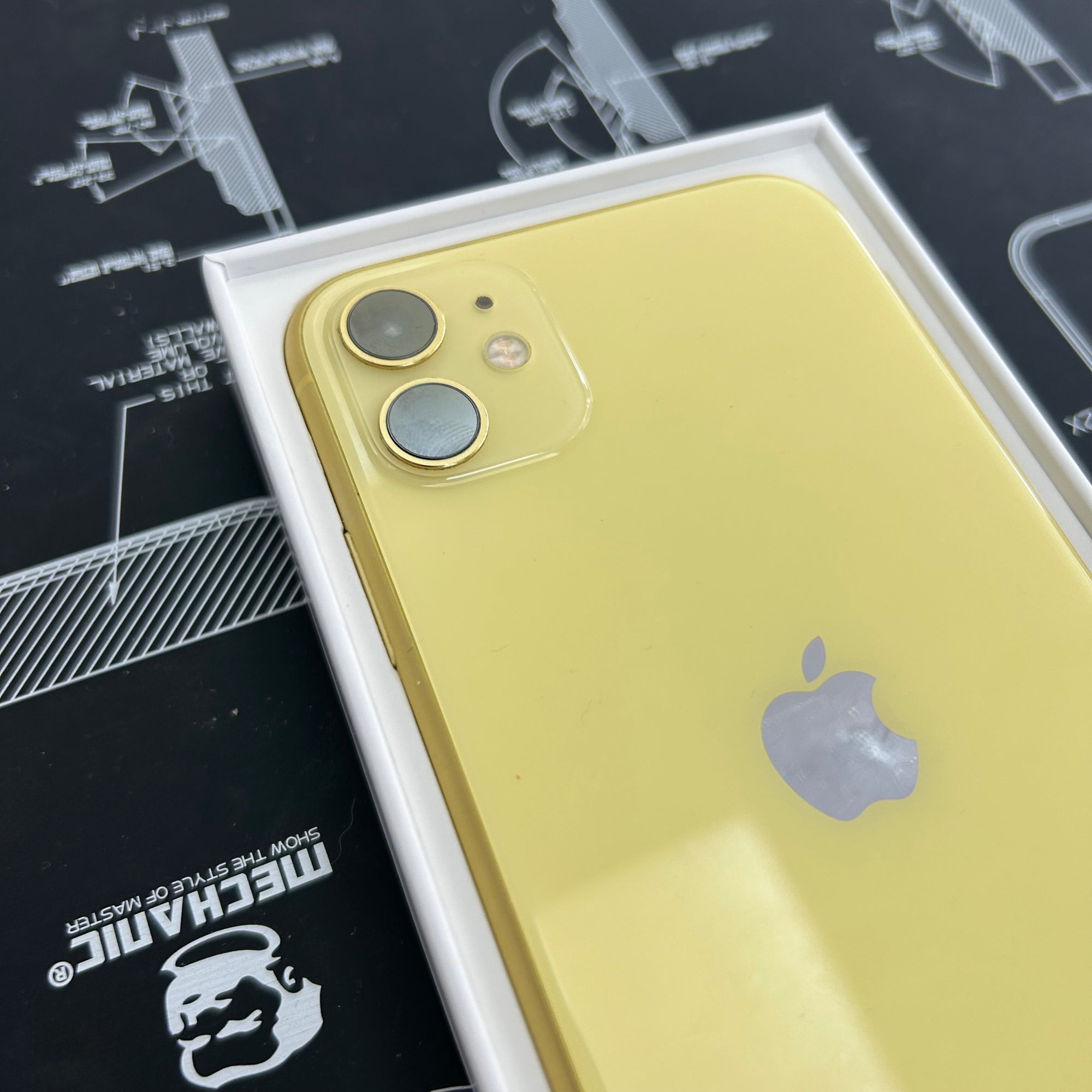 Apple iPhone 11 Yellow 64GB -  100% Battery Health