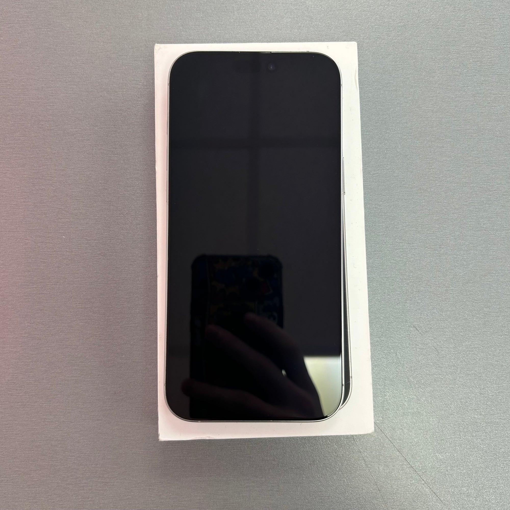 Apple iPhone 16 Pro White Titanium 256GB - Original 93% Battery Health