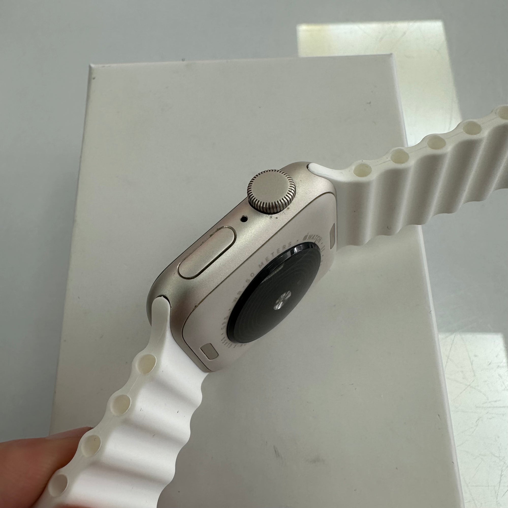 Apple Watch SE (2nd Gen) GPS - 40mm, Starlight Aluminium Case