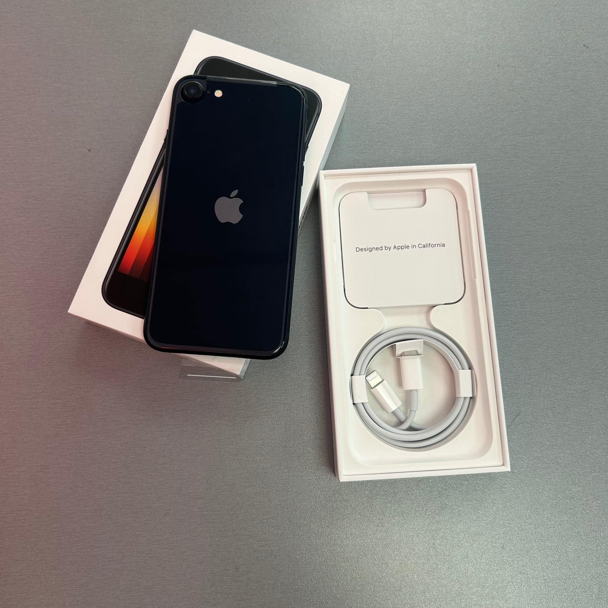 iPhone SE 3rd Generation (2022) 64GB Midnight 100% Battery Health