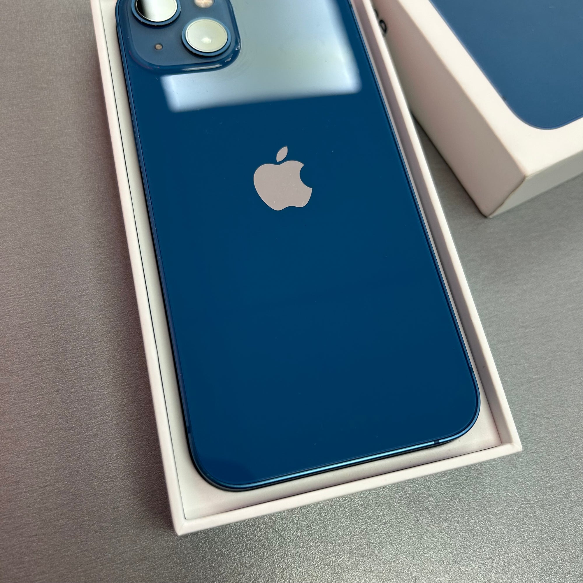 Apple iPhone 13 128GB Blue - 100% Battery Health