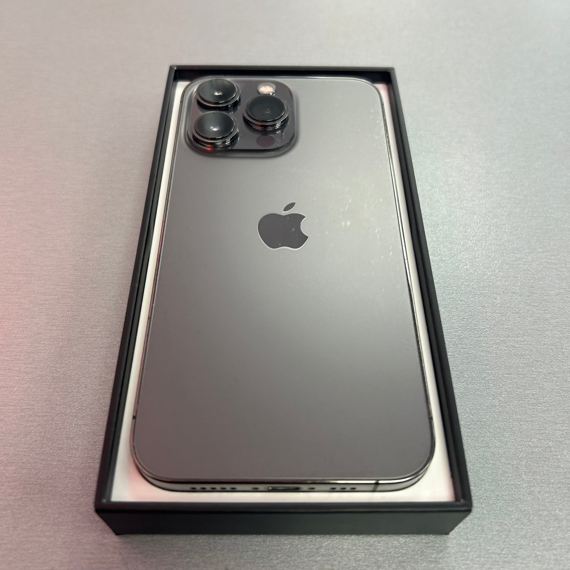 Apple iPhone 13 Pro 128GB Graphite 100% Battery Excellent condition