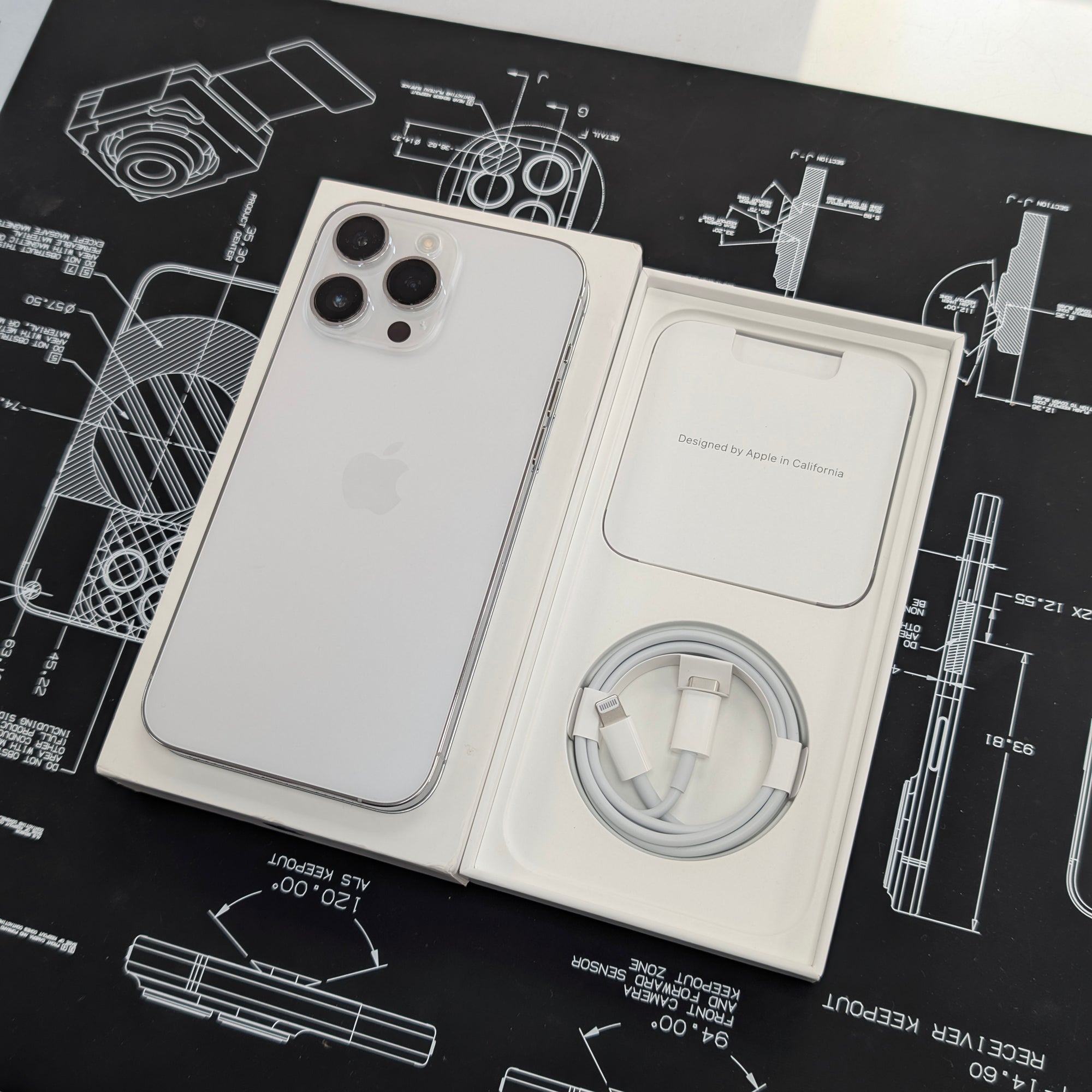 Apple iPhone 14 Pro Max Silver 128GB - 100% Battery Health