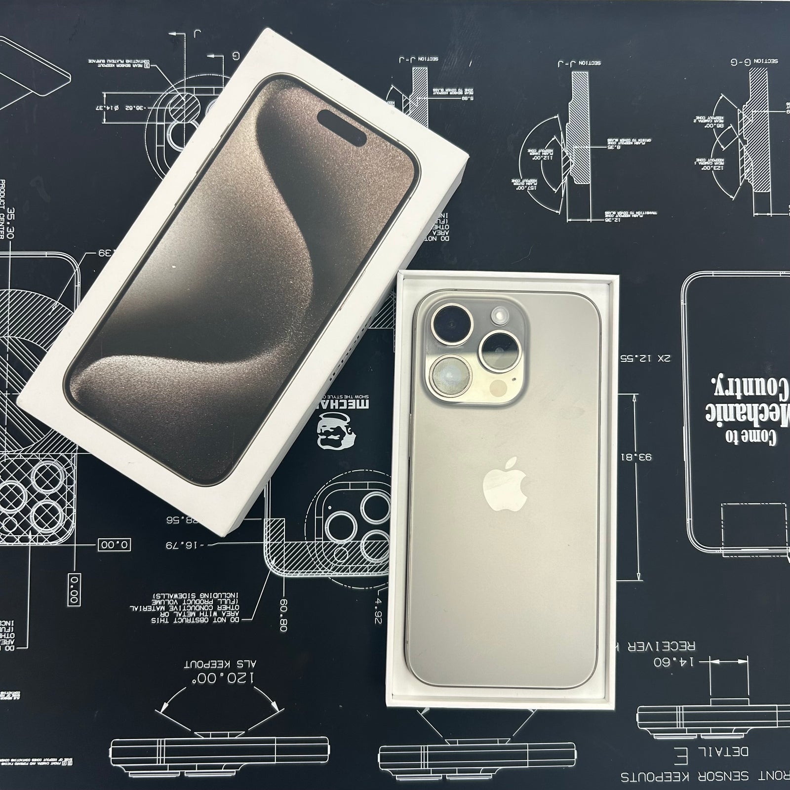 Apple iPhone 15 Pro 128GB Natural Titanium - 100% Battery Health
