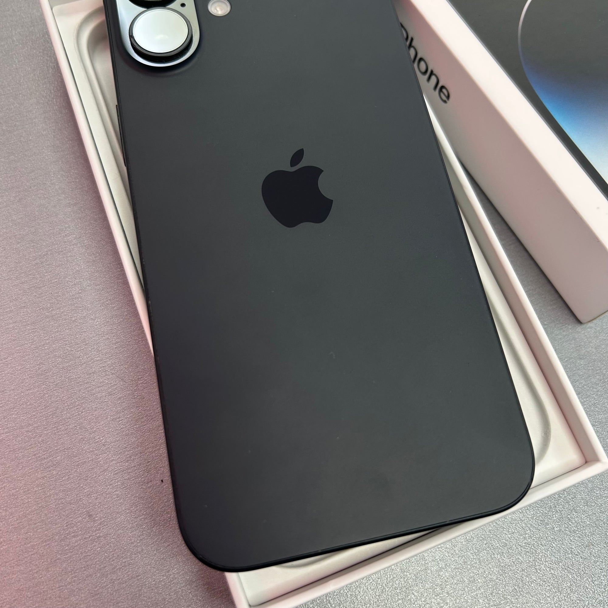 Apple iPhone 16 Plus 128GB Black 100% Battery Health