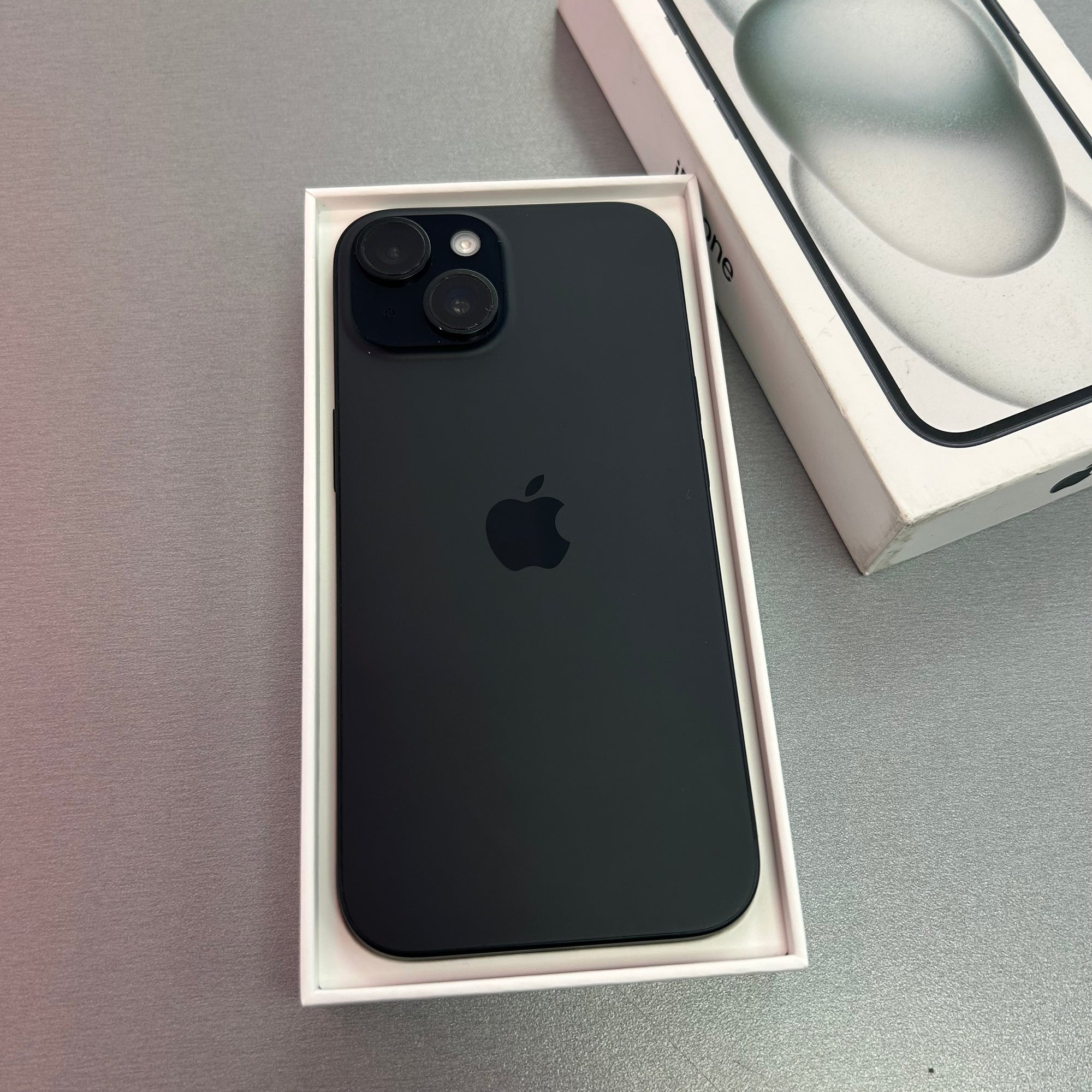 Apple iPhone 15 256GB Black - 94% Battery Health