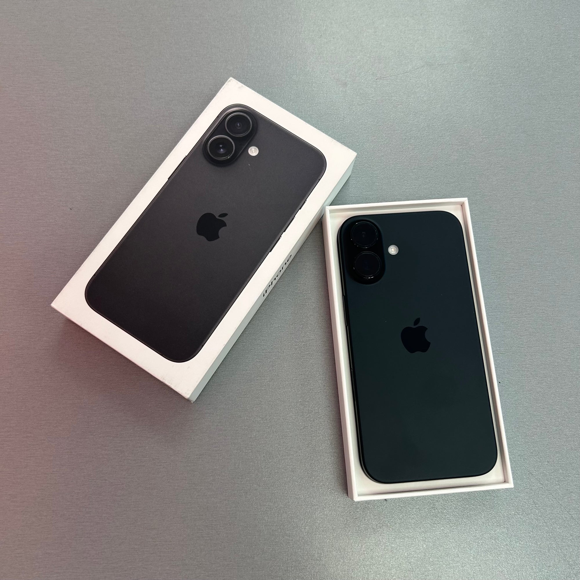 Apple iPhone 16 128GB Black 100% Battery Health