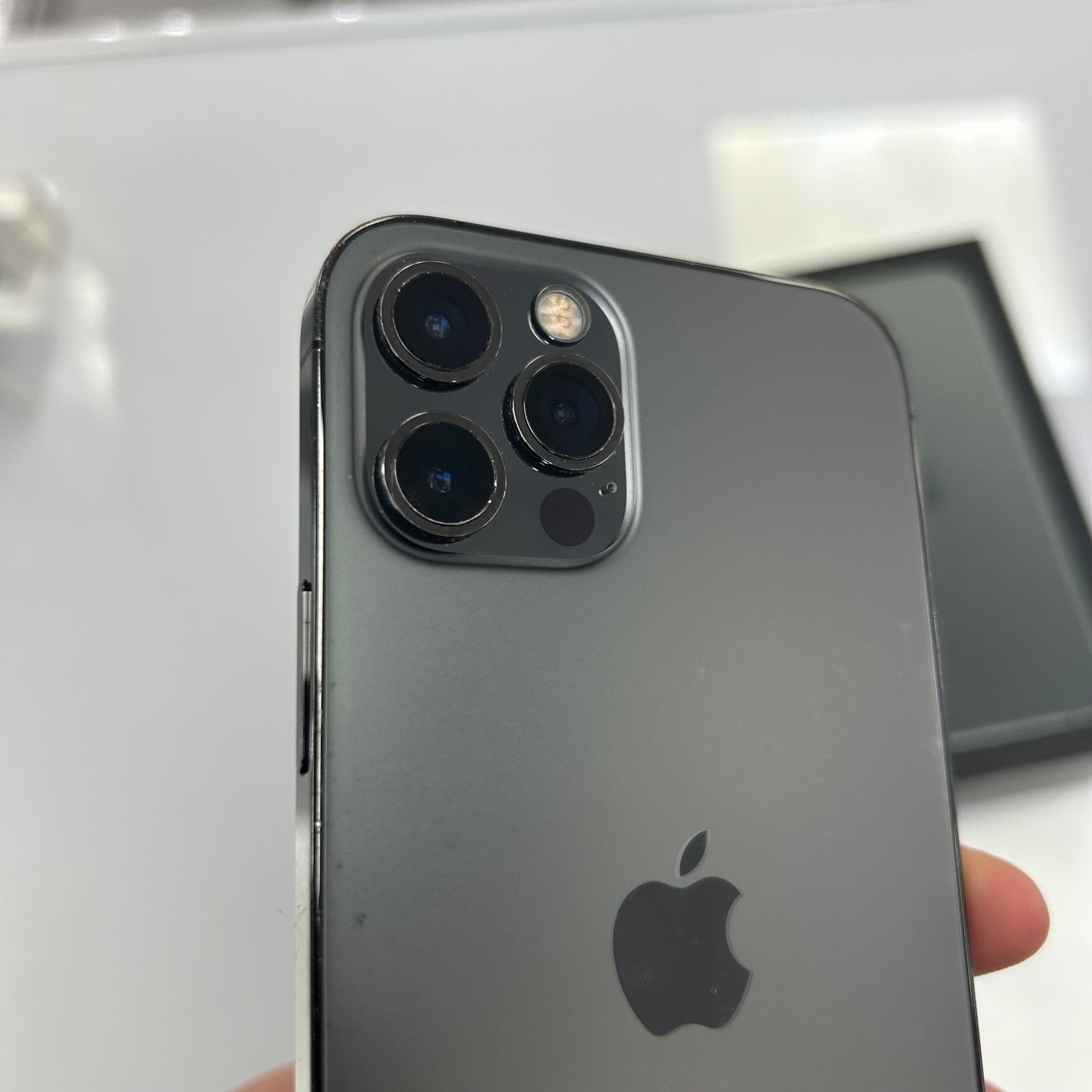Apple iPhone 12 Pro 128GB Graphite - 100% Battery Health