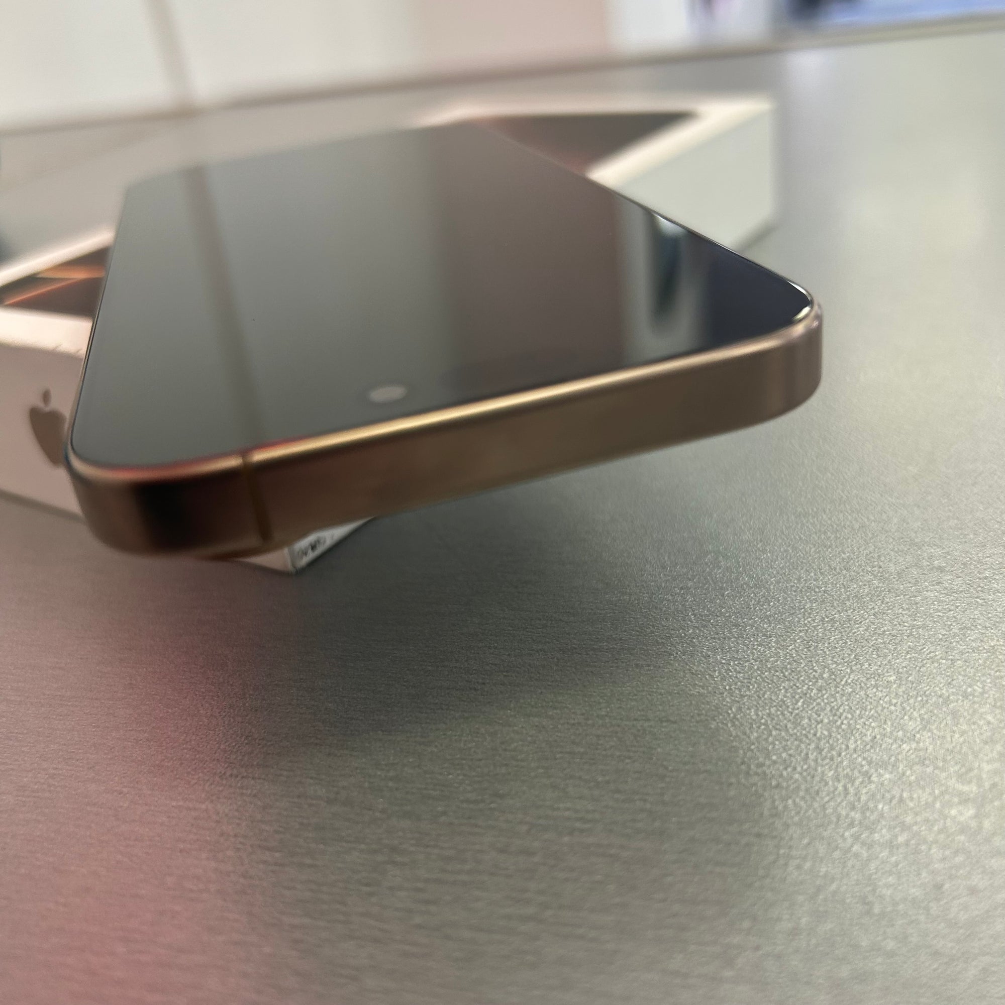 Apple iPhone 16 Pro 128GB Natural Titanium