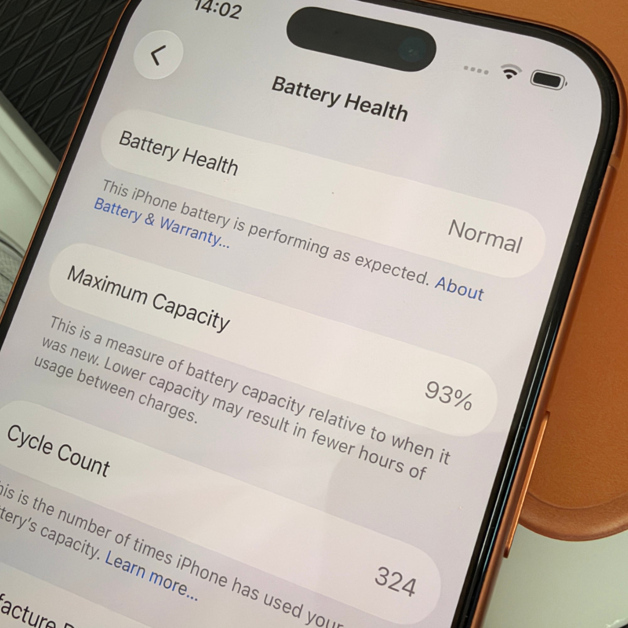 Apple iPhone 17 Pro 256GB Cosmic Orange - 93% Battery Health like new condition