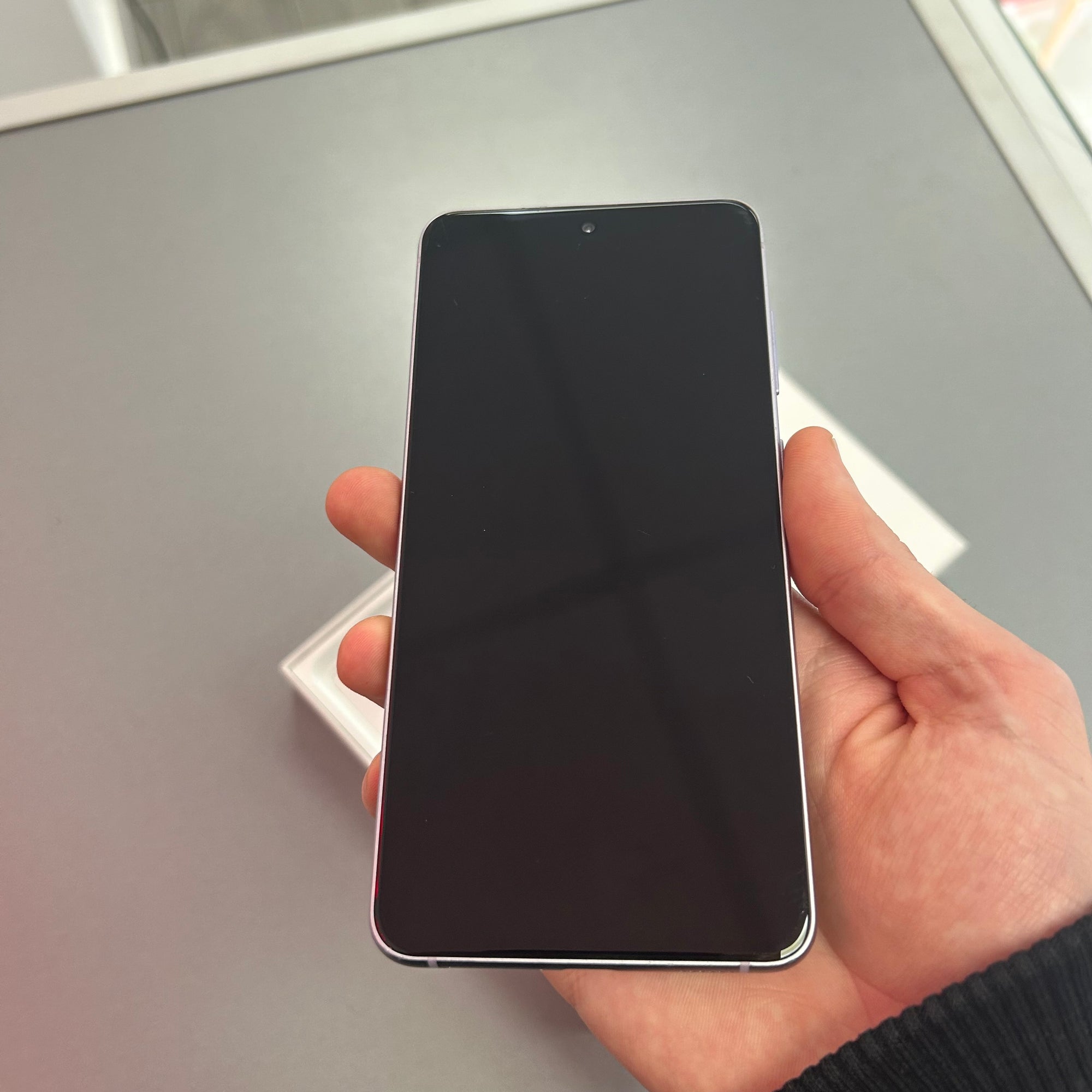 Samsung Galaxy S21 FE - Purple &amp; 128GB