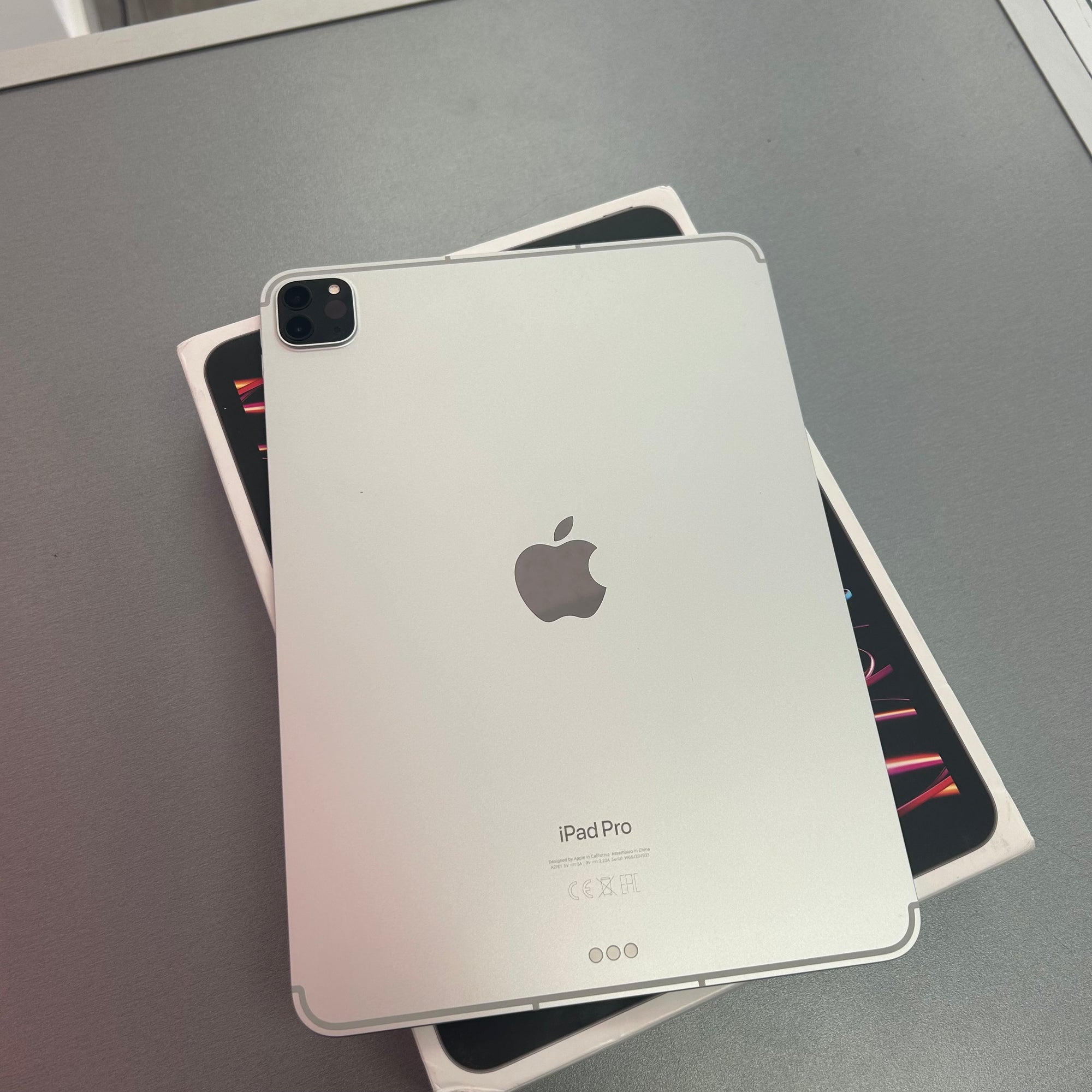 Apple iPad Pro 11 inch (4th Generation) 128GB Space Grey Wi-Fi & Cellular