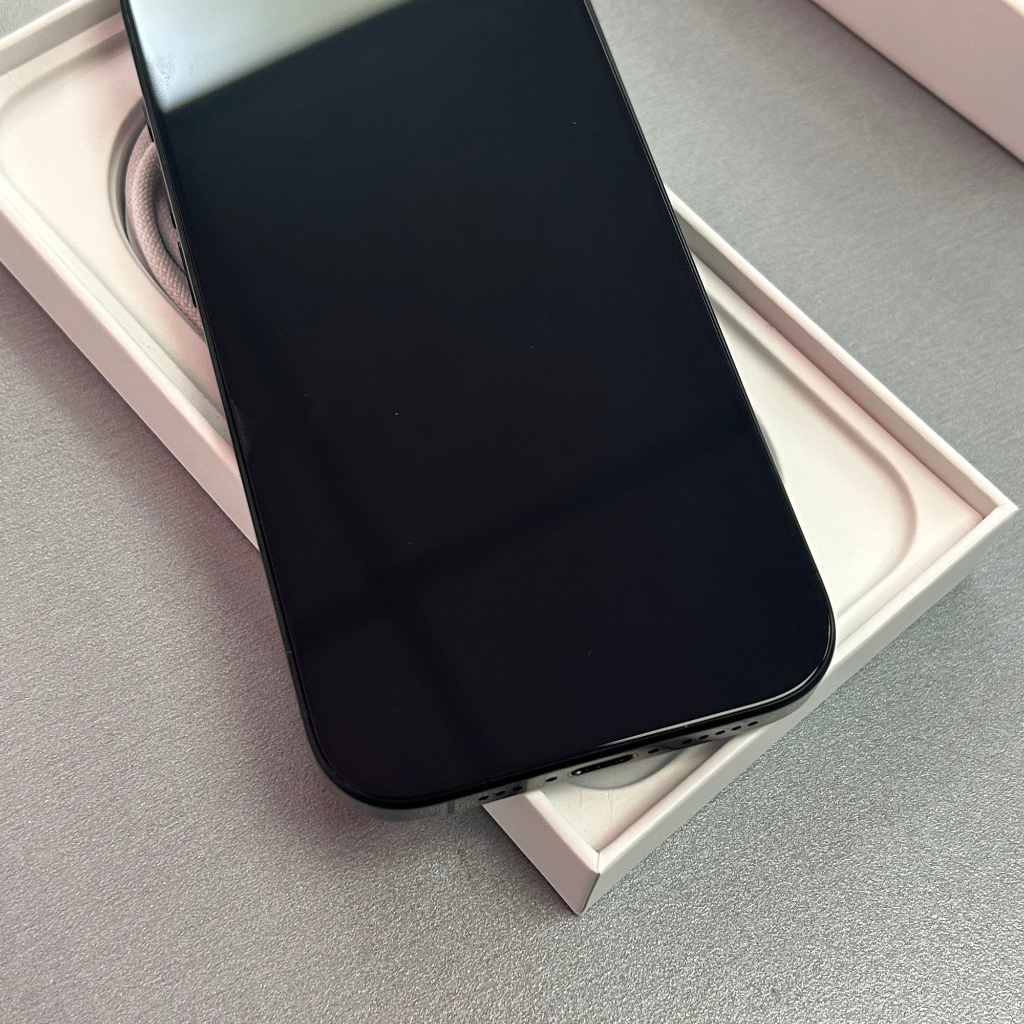 Apple iPhone 16 Pro Black Titanium 128GB - Original 100% Battery Health