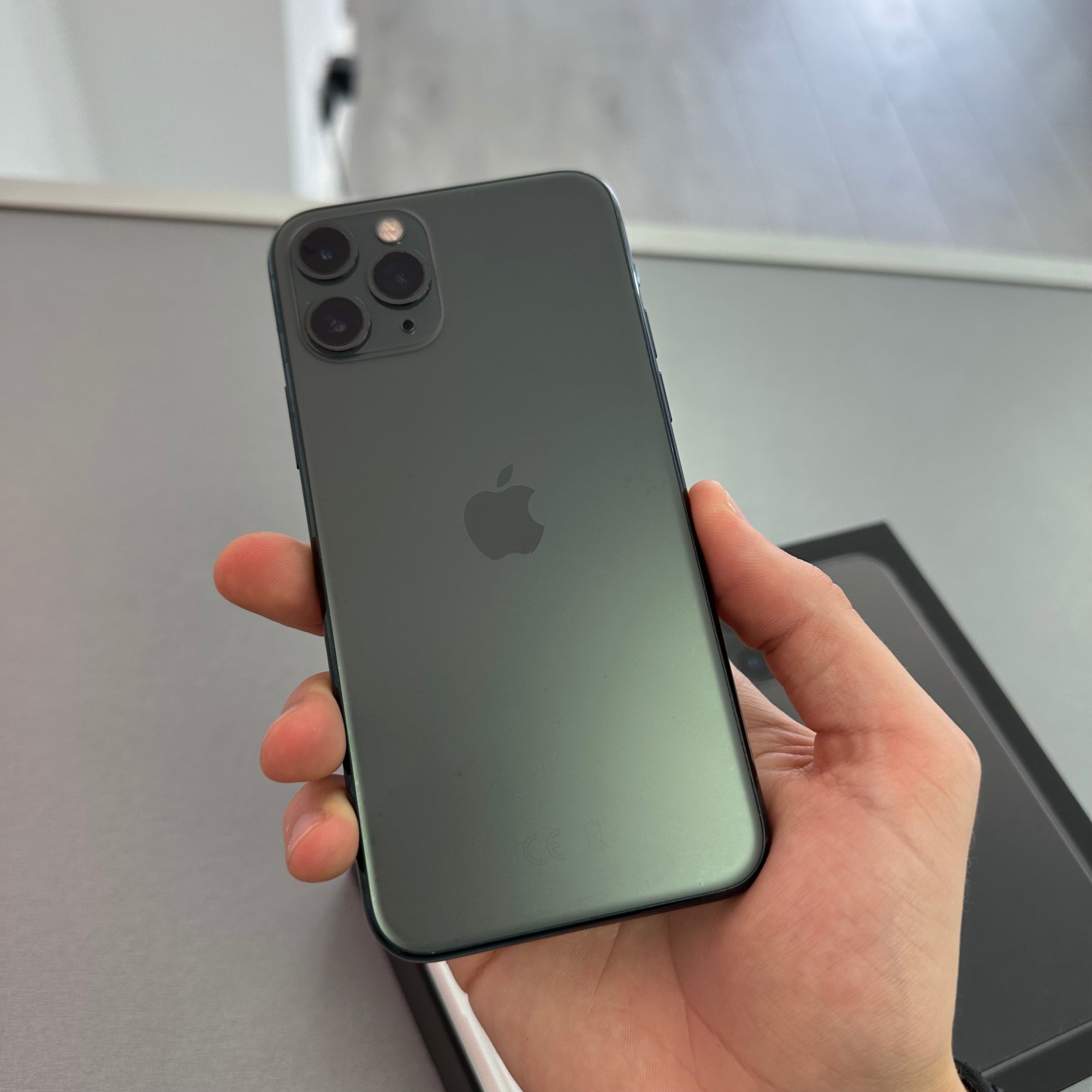 Apple iPhone 11 Pro Alpine Green  64GB - 100% Battery Health