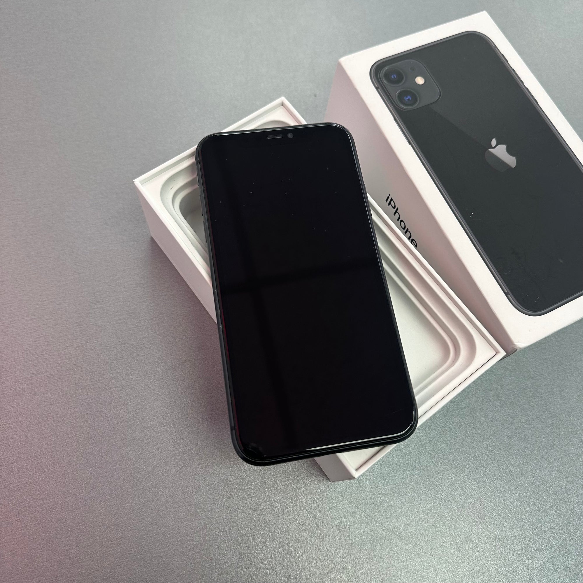 Apple iPhone 11 128GB Black - 100% Battery Health