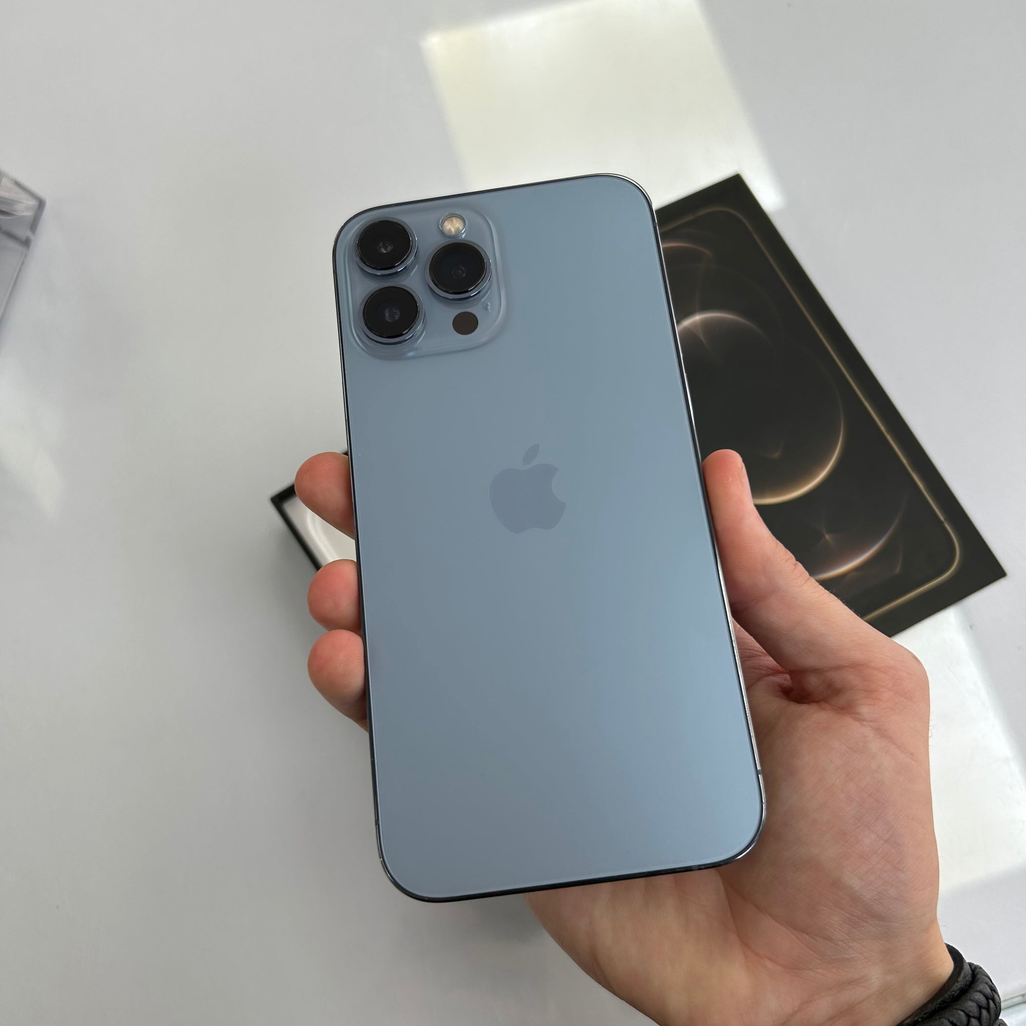 Apple iPhone 13 Pro Max 128GB Sierra Blue - 100% Battery Health