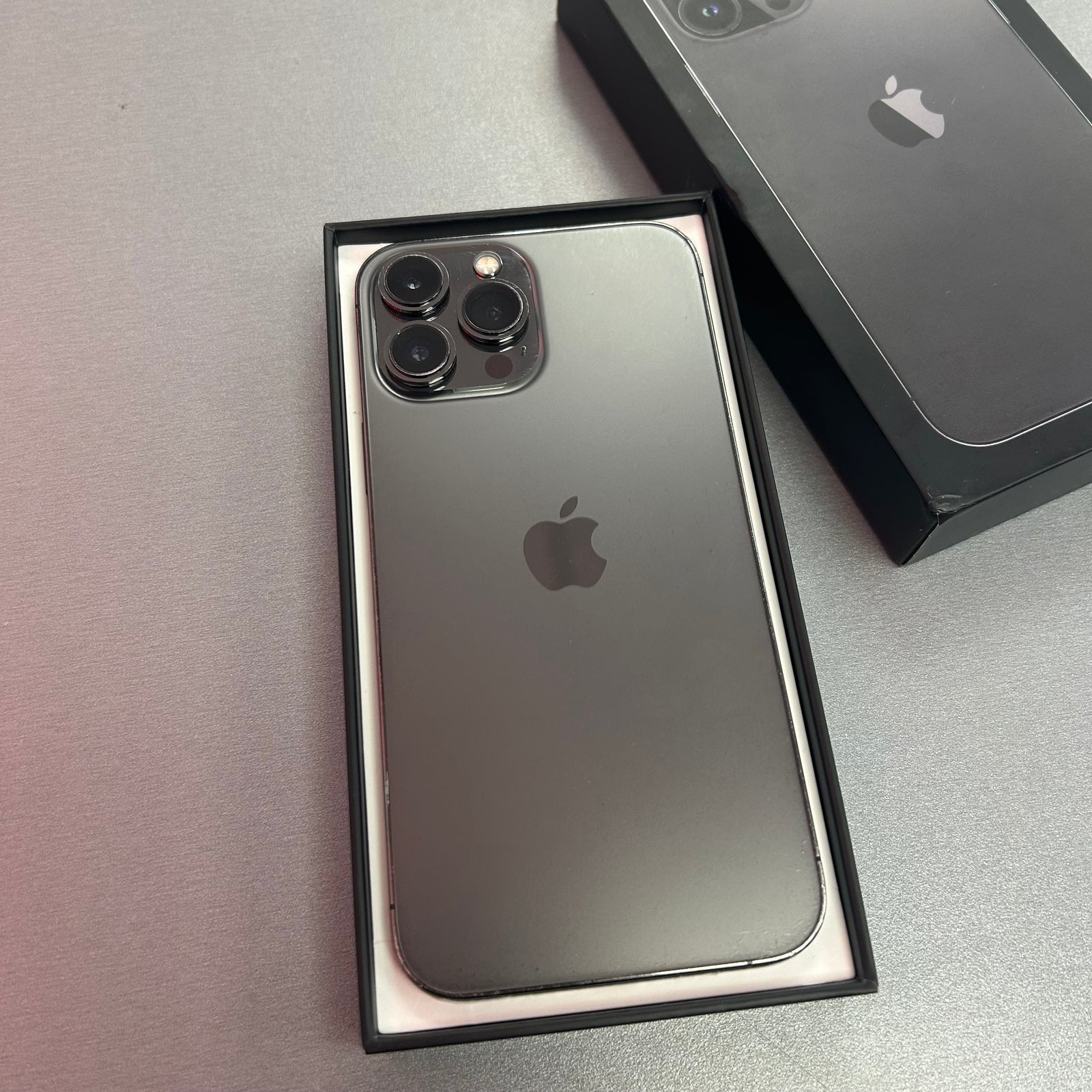 Apple iPhone 13 Pro Max 6.7” 128GB Graphite - 100% Battery Health