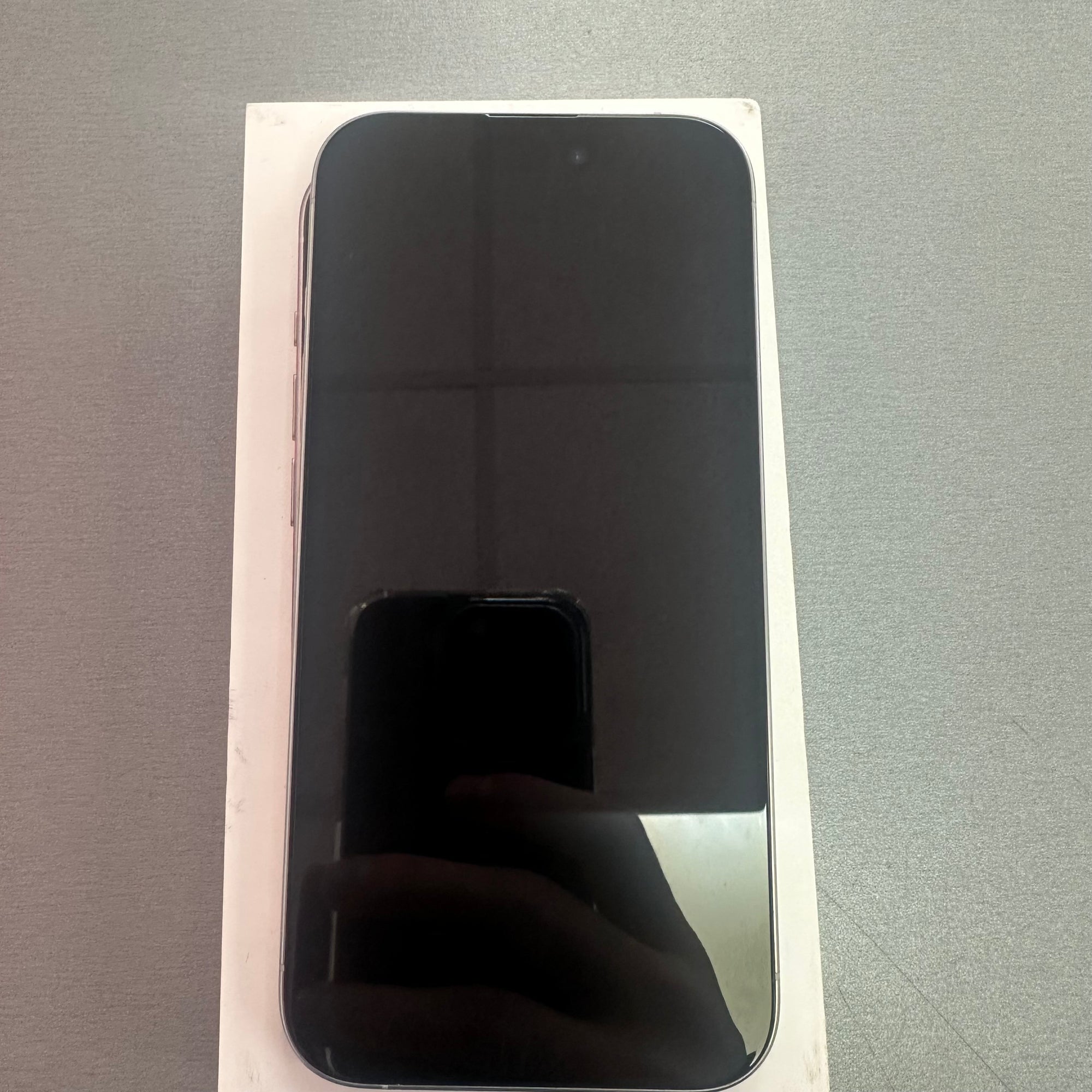 Apple iPhone 15 Pro 128GB - White Titanium - 100% Battery Health