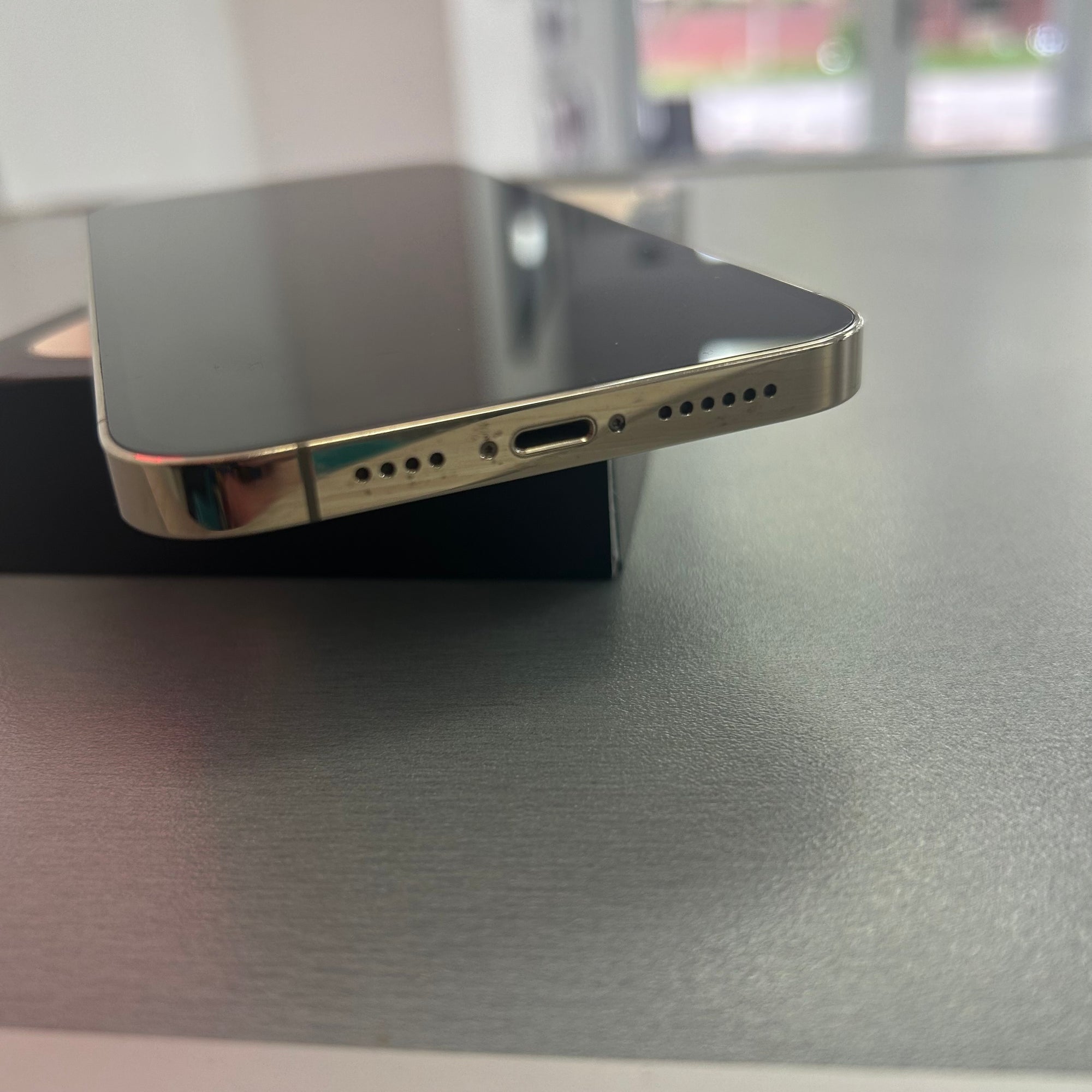 Apple iPhone 13 Pro Max 128GB Gold - 100% Battery Health