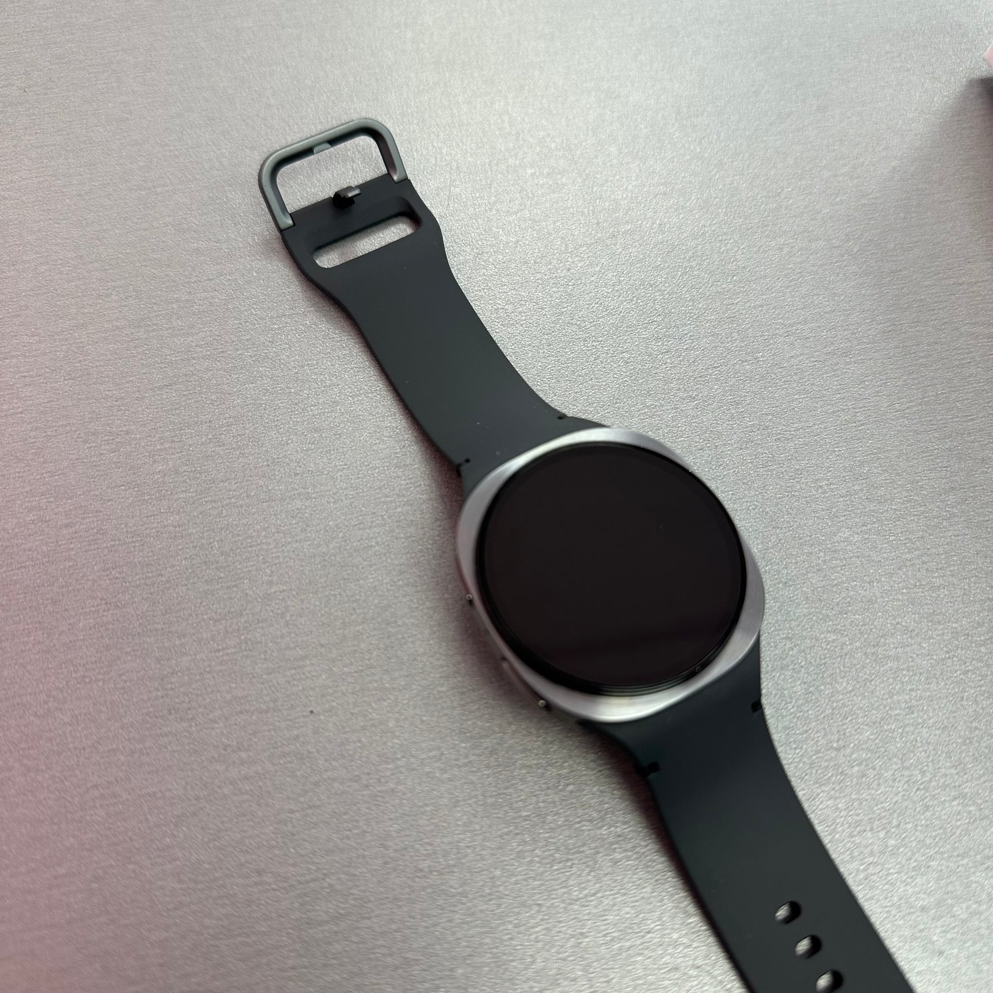 Samsung Galaxy Watch 8 40mm Graphite - Hardly Used