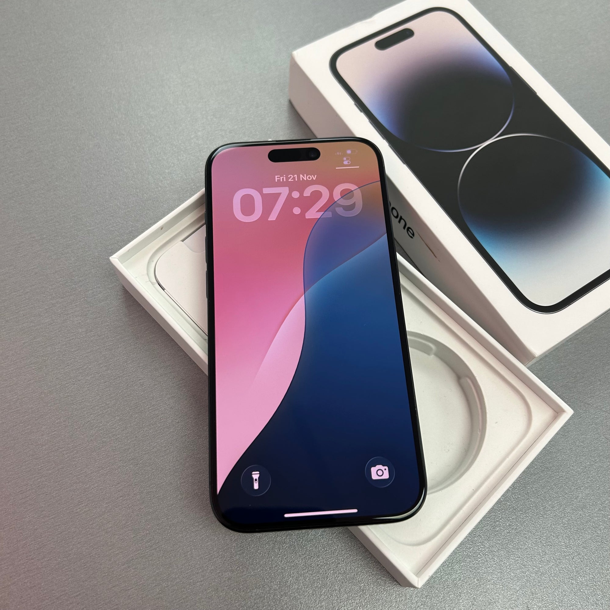 Apple iPhone 15 Pro 128GB Blue Titanium - 100% Battery Health