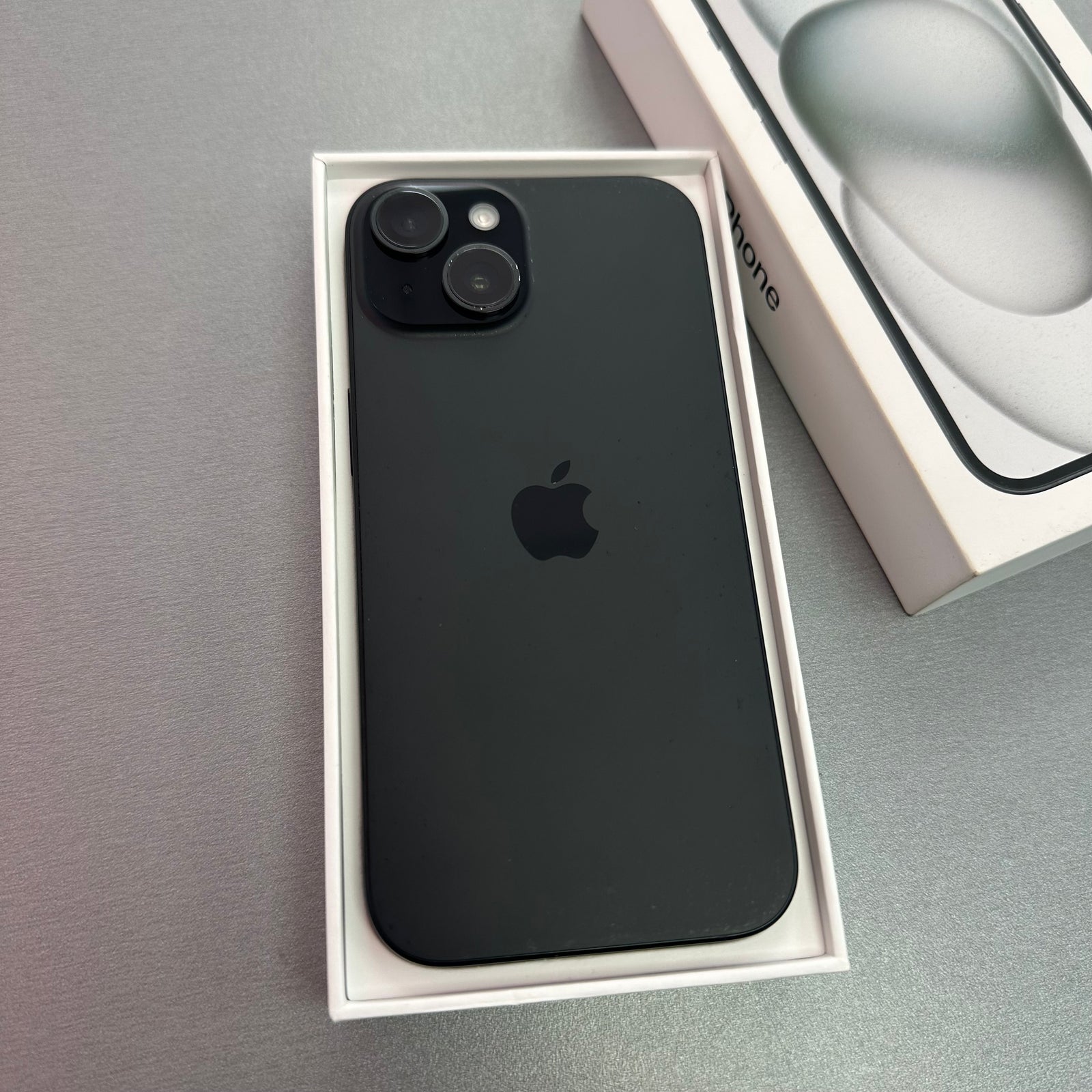 Apple iPhone 15 128GB Black - 92% Battery Health