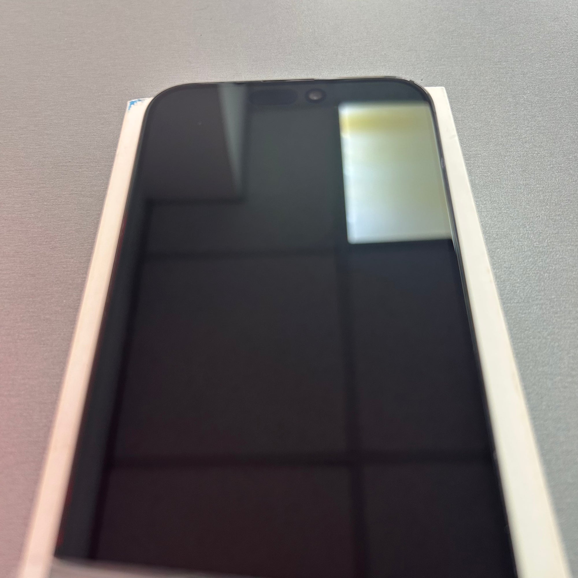 Apple iPhone 15 Pro Max 256GB Black Titanium - 100% Battery Health