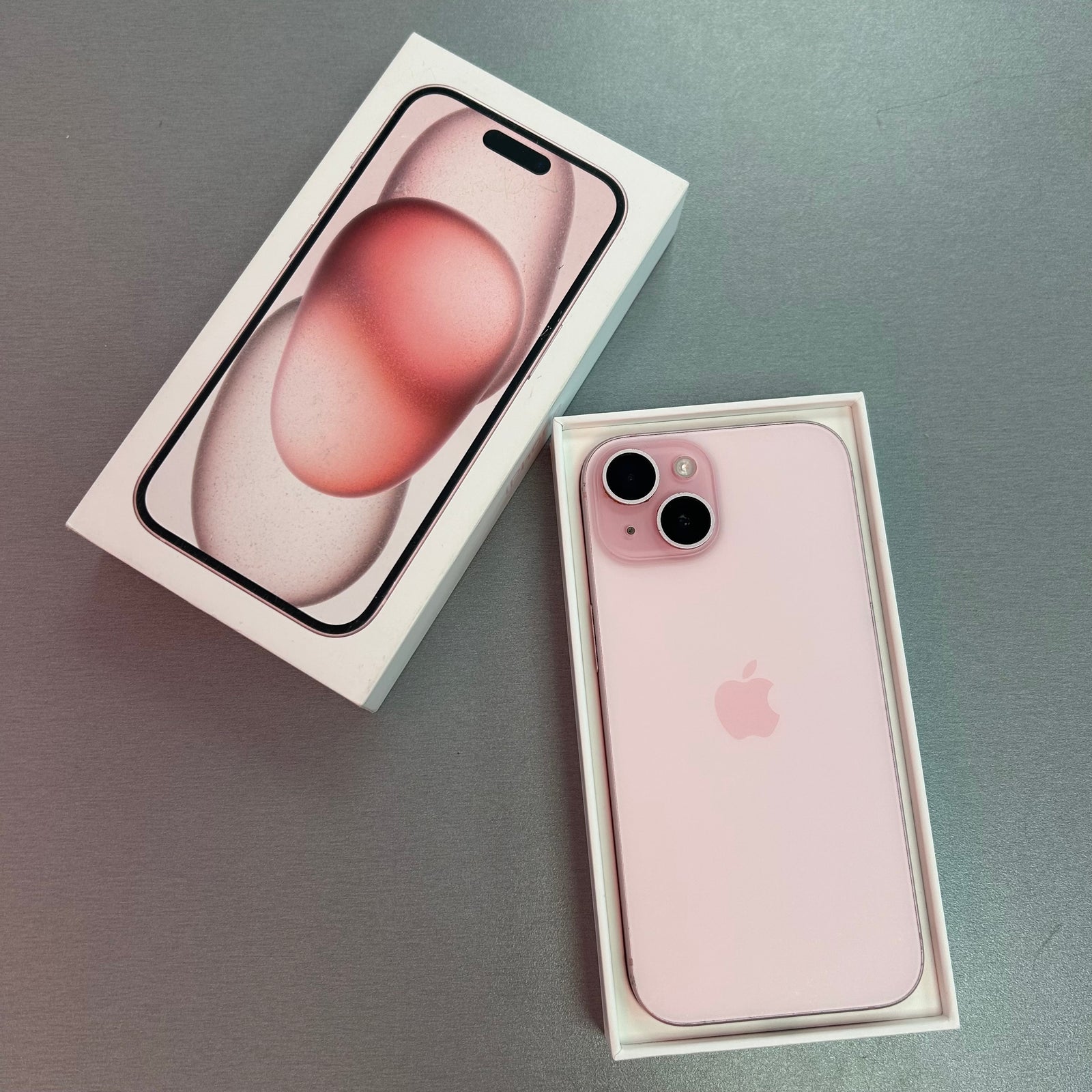 Apple iPhone 15 128GB Pink 100% Battery Health