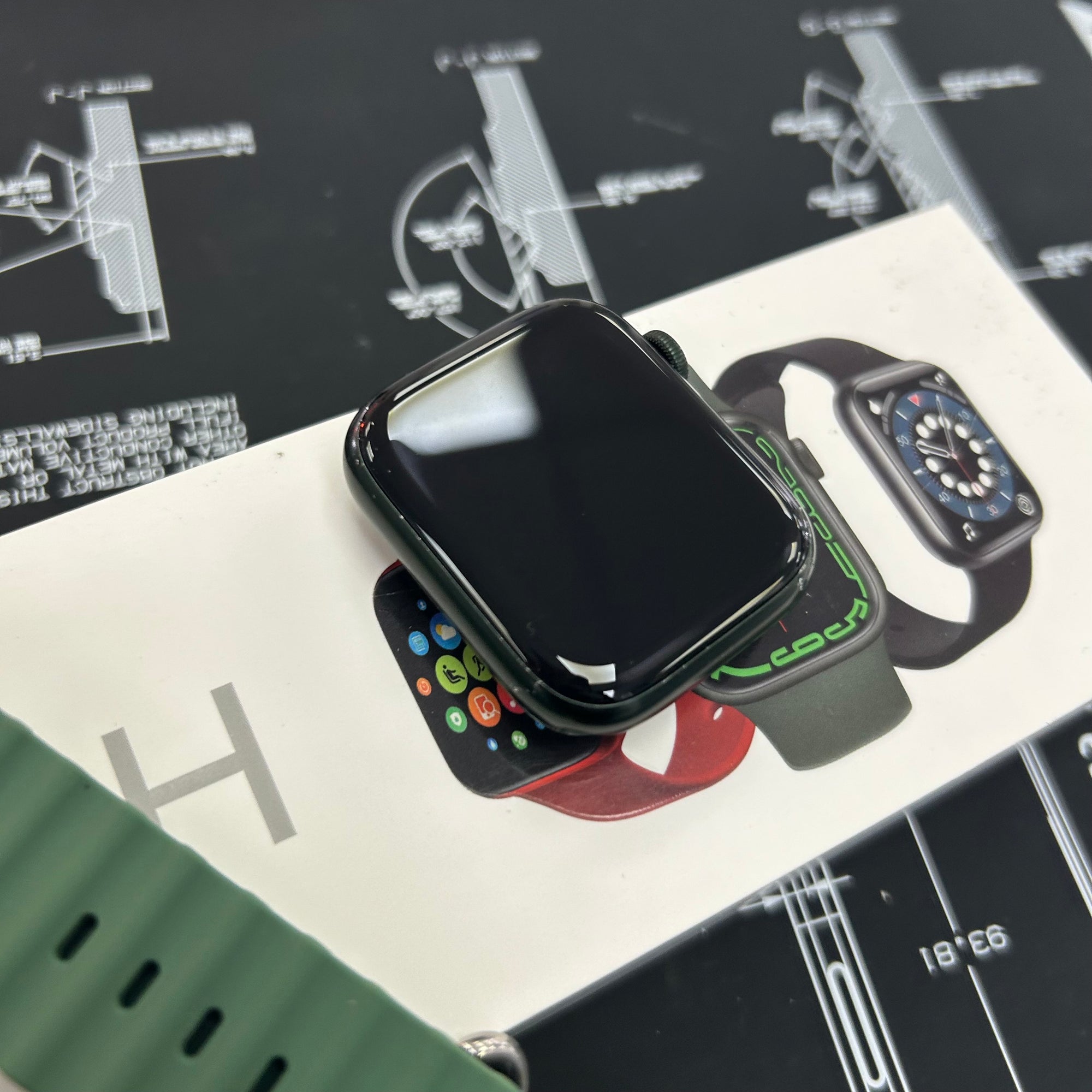 Apple Watch Series 7, 45mm Wi-Fi+Cellular Green