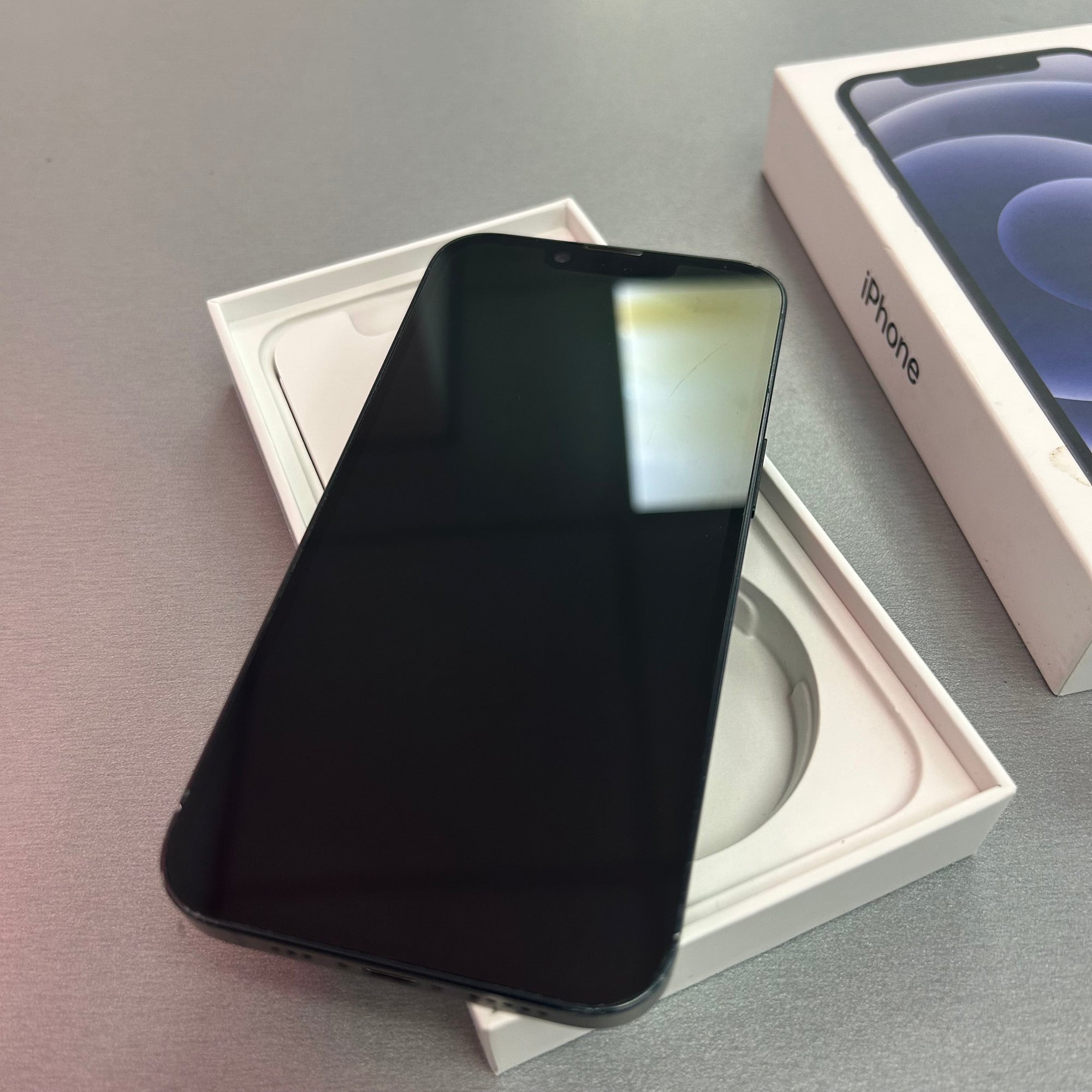 Apple iPhone 13 128GB Midnight 100% Battery Health