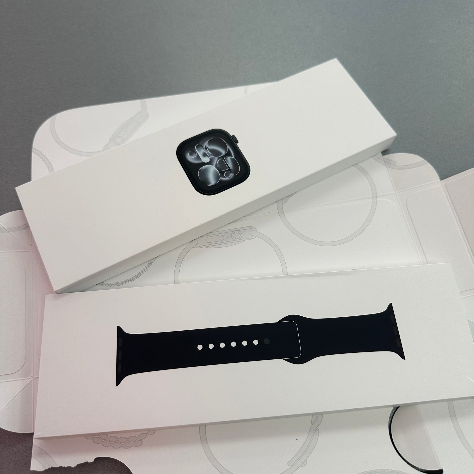 Apple Watch Series 11, 46mm GPS Jet Black Aluminium Black Sports Band