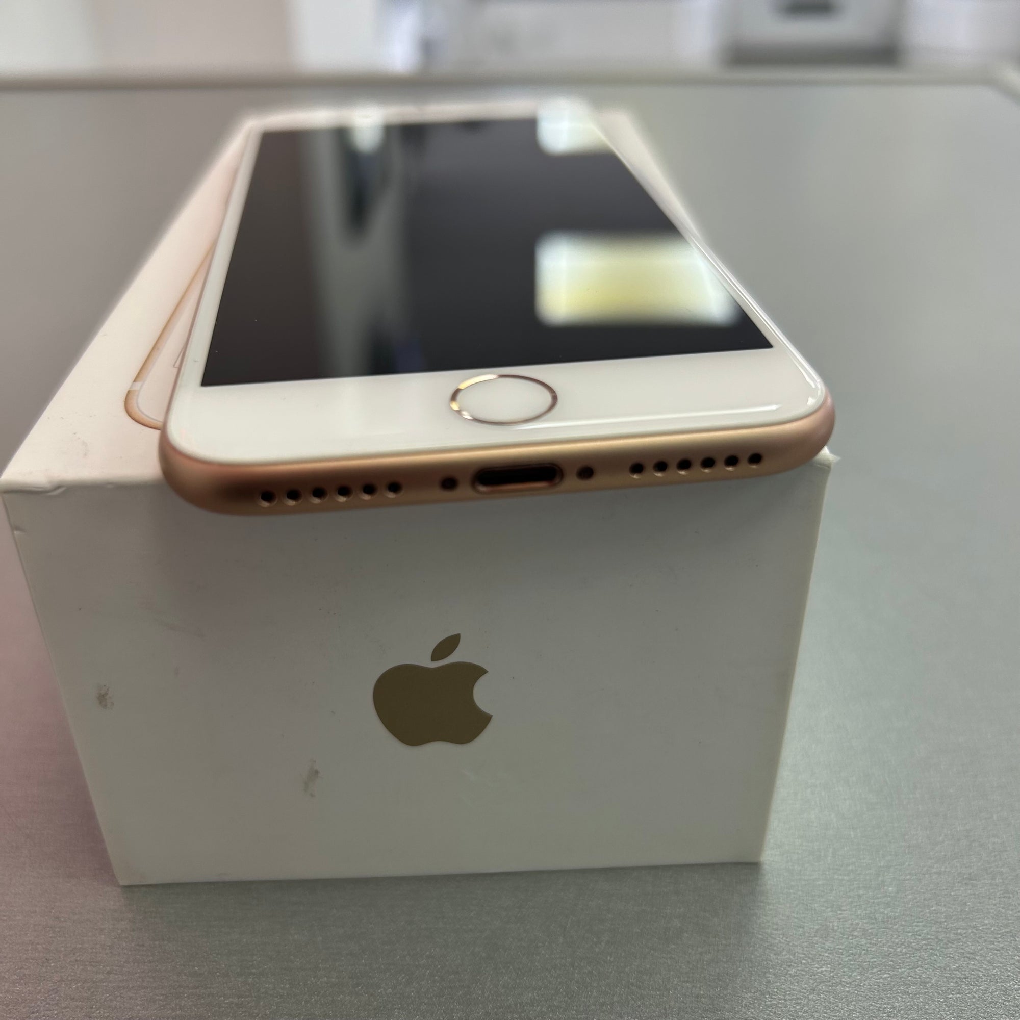Apple iPhone 8 Rose Gold 64GB - 94% Battery Health