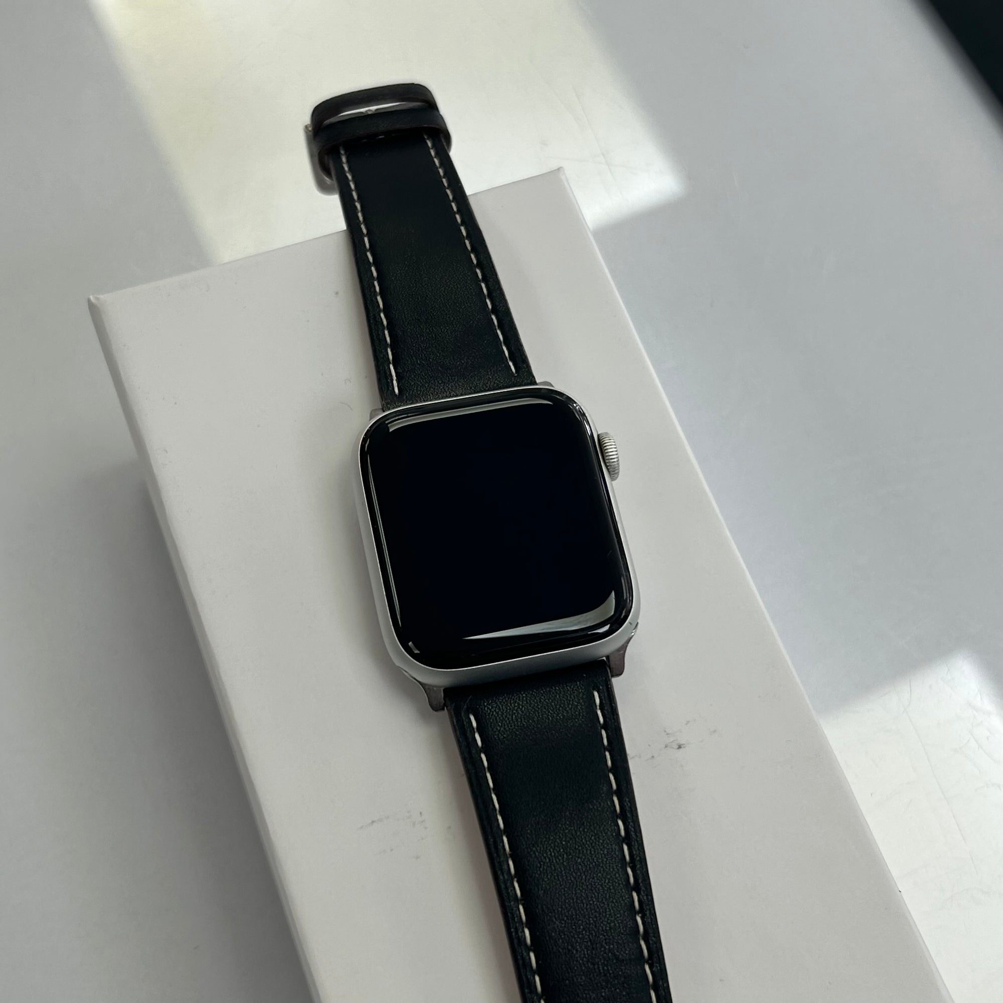 Apple Watch Series 6 White 44MM GPS Only