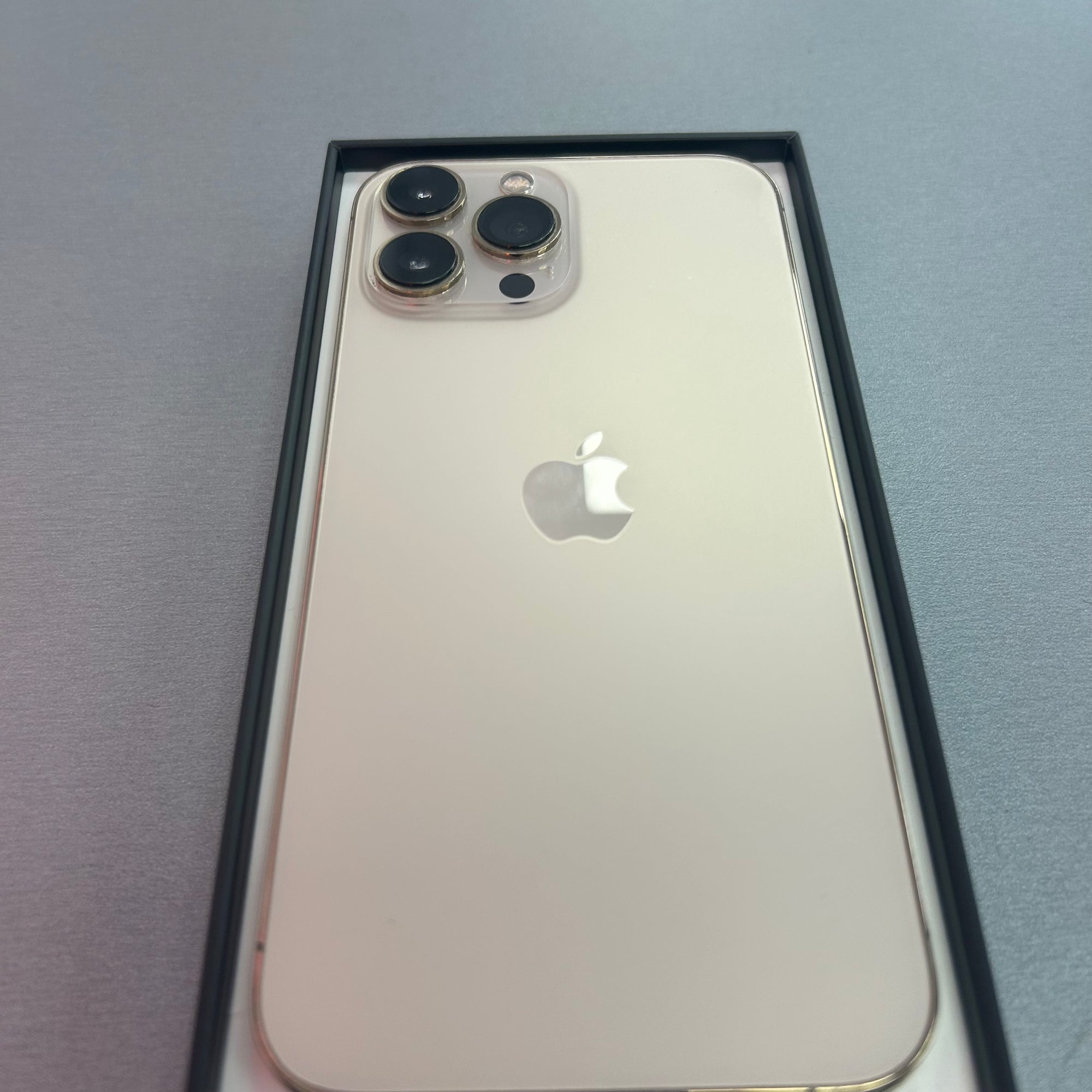 Apple iPhone 13 Pro Max 128GB Gold - 100% Battery Health