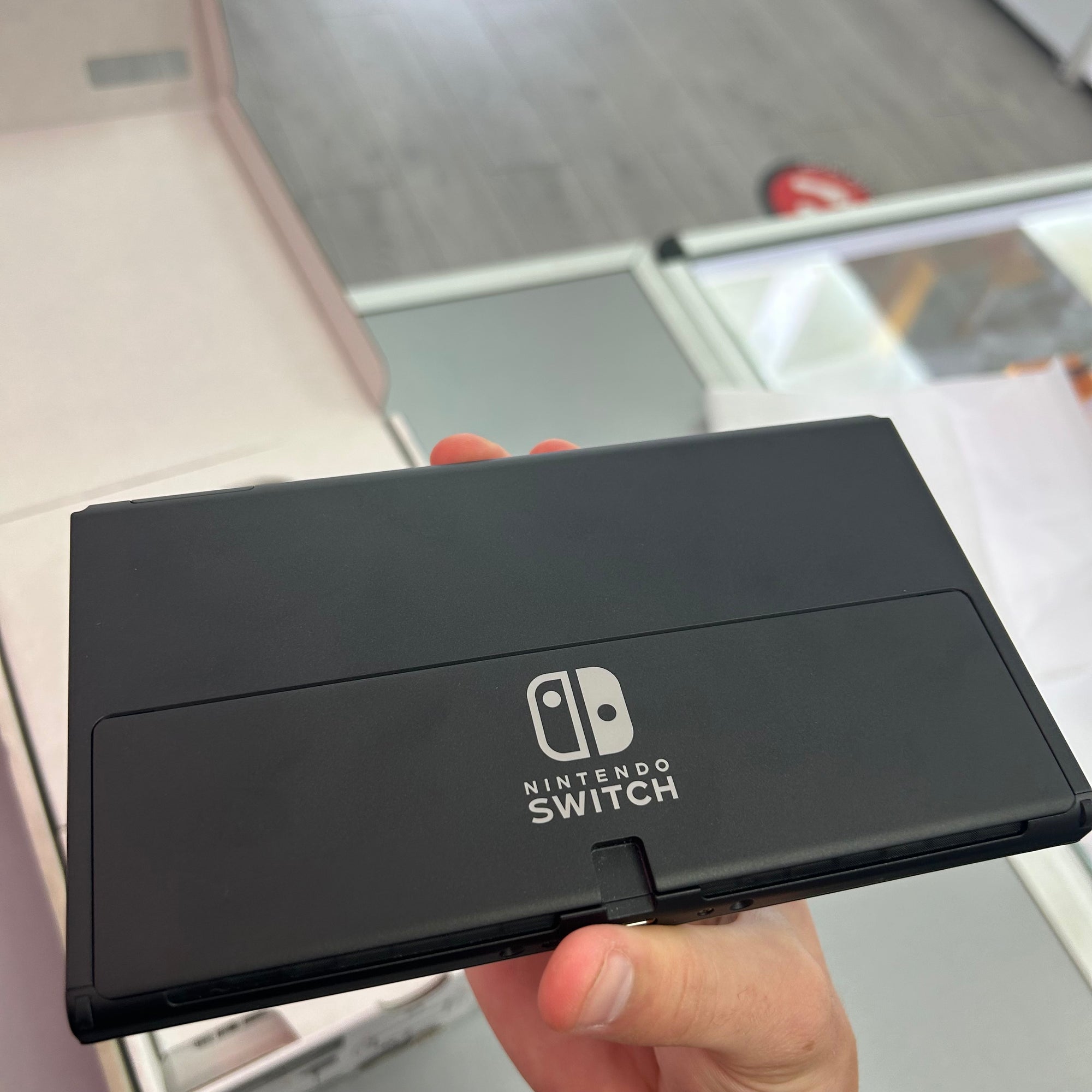 Like New Nintendo Switch OLED - 64GB Edition