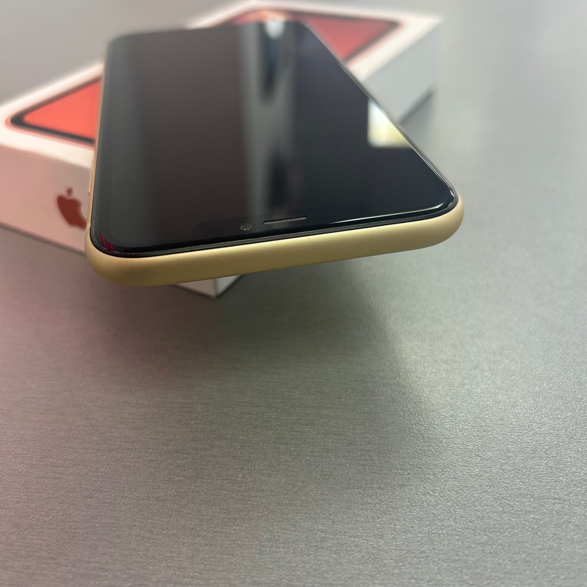 Apple iPhone XR 64GB Yellow 88% Battery Health