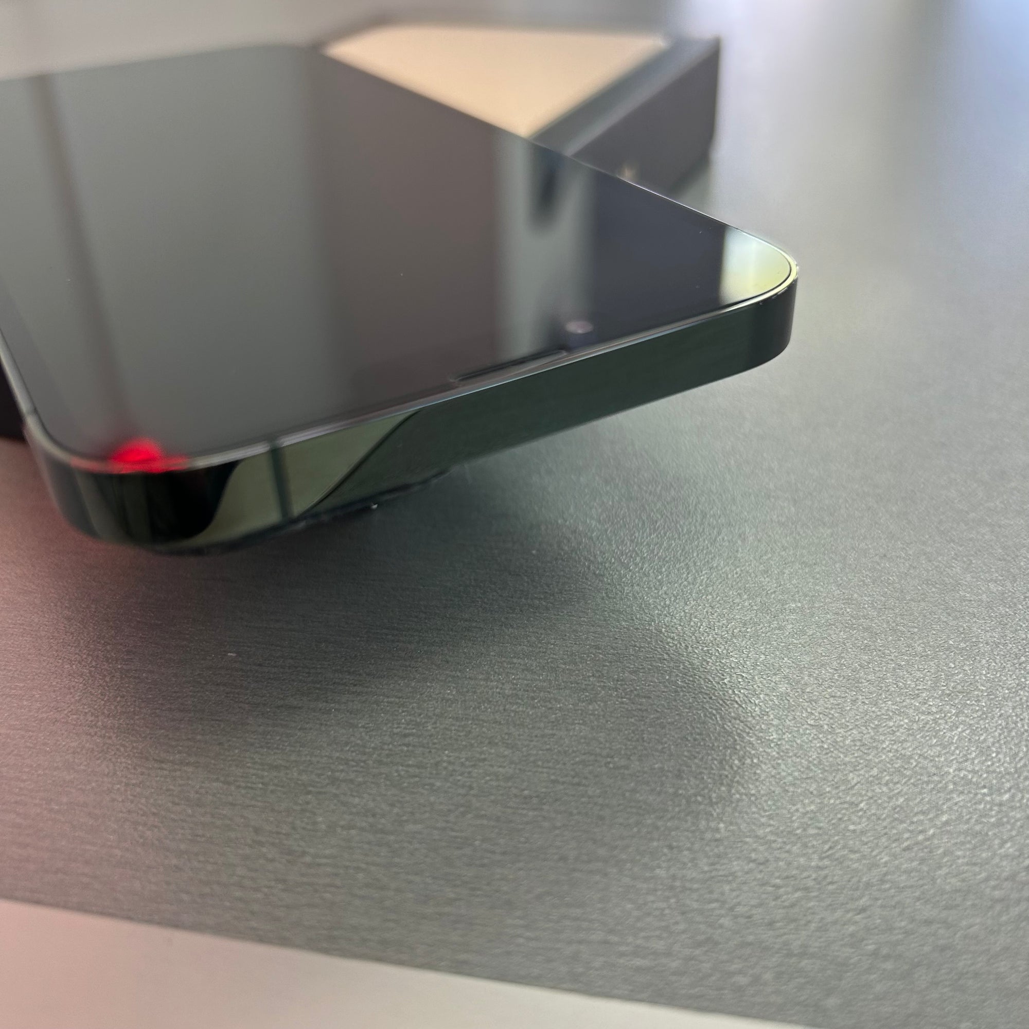 Apple iPhone 13 Pro Max 6.7” 1TB Alpine Green - 100% Battery Health