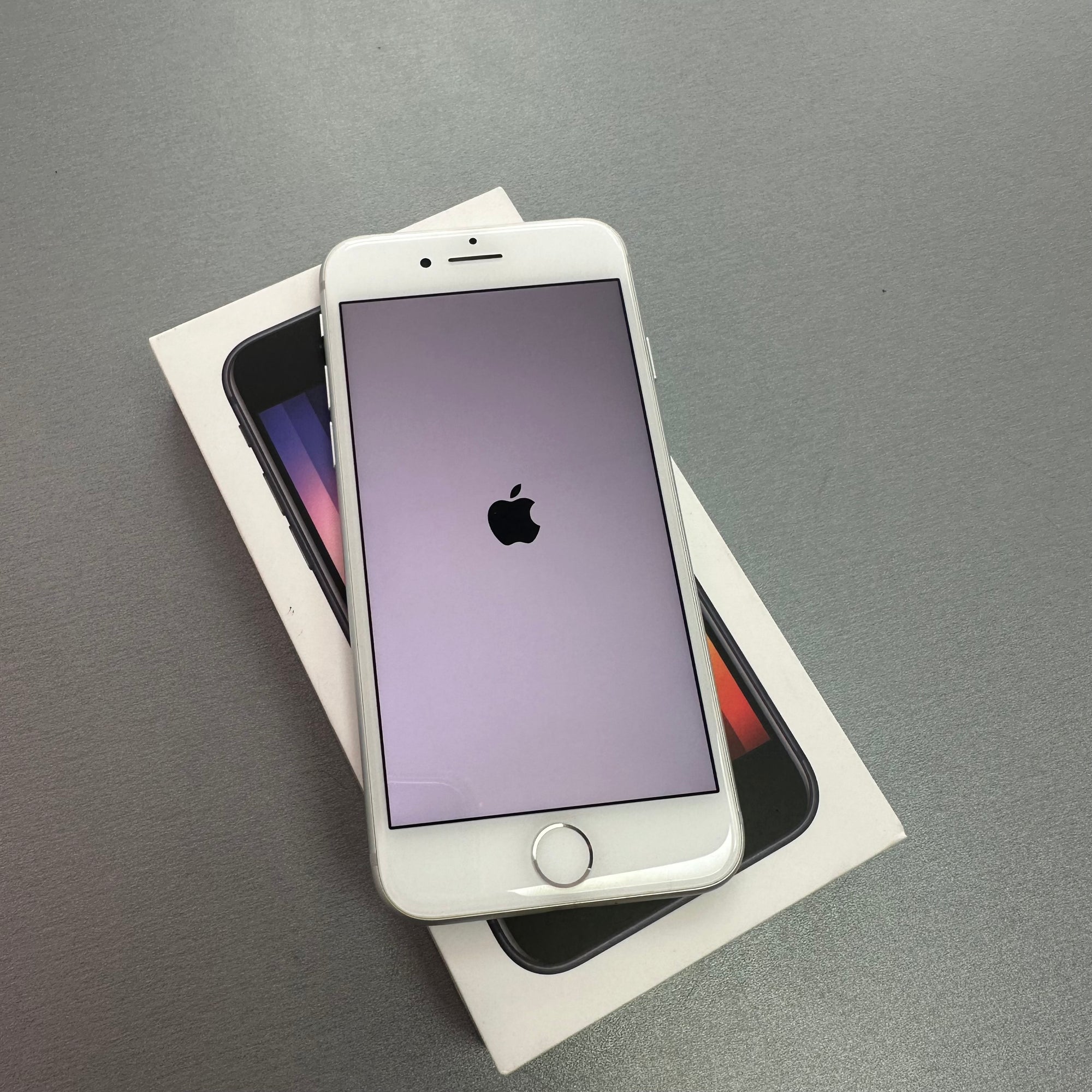 Apple iPhone 8 64GB White - High Battery Health