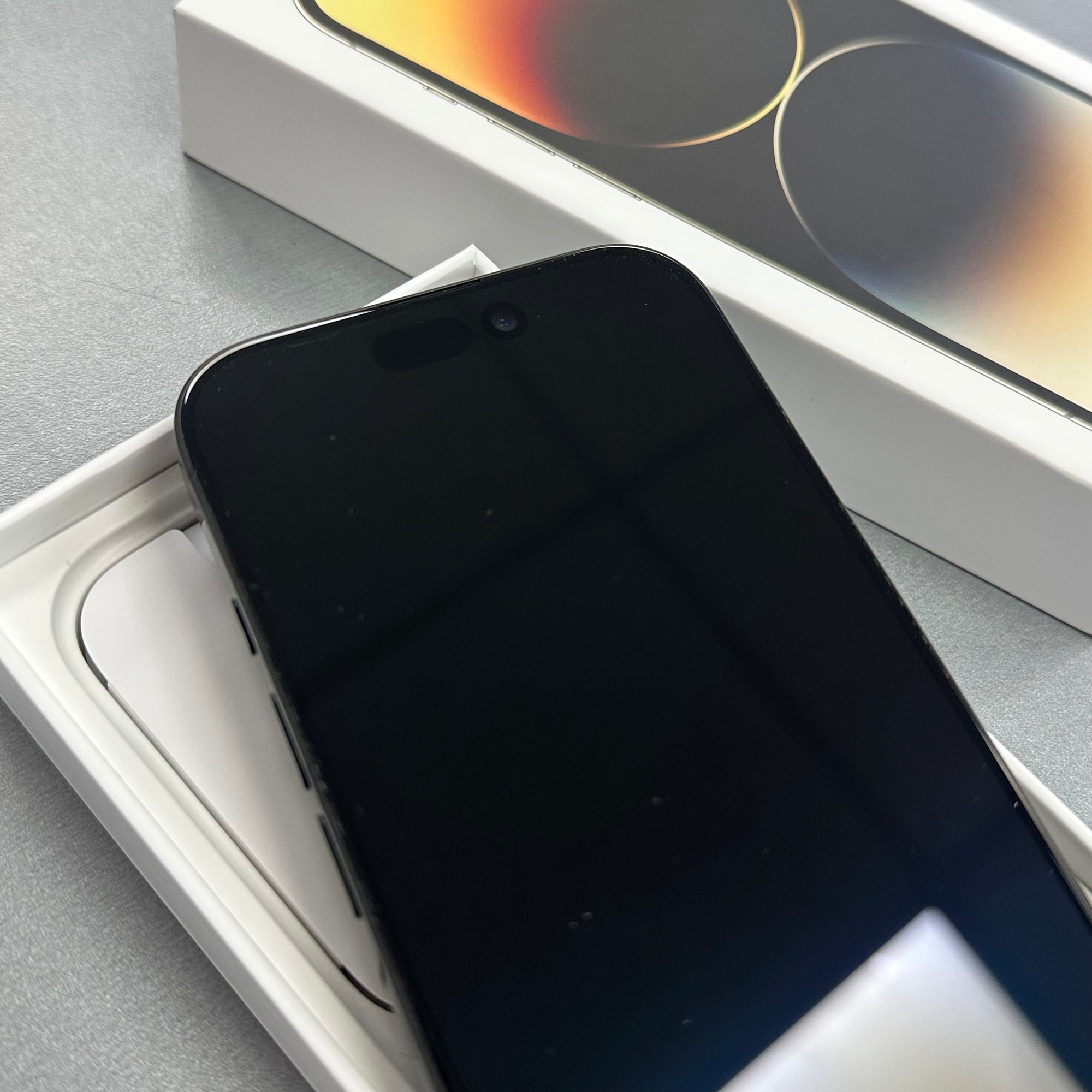 Apple iPhone 16 Pro Black Titanium 128GB - Original 89% Battery Health Grade A+