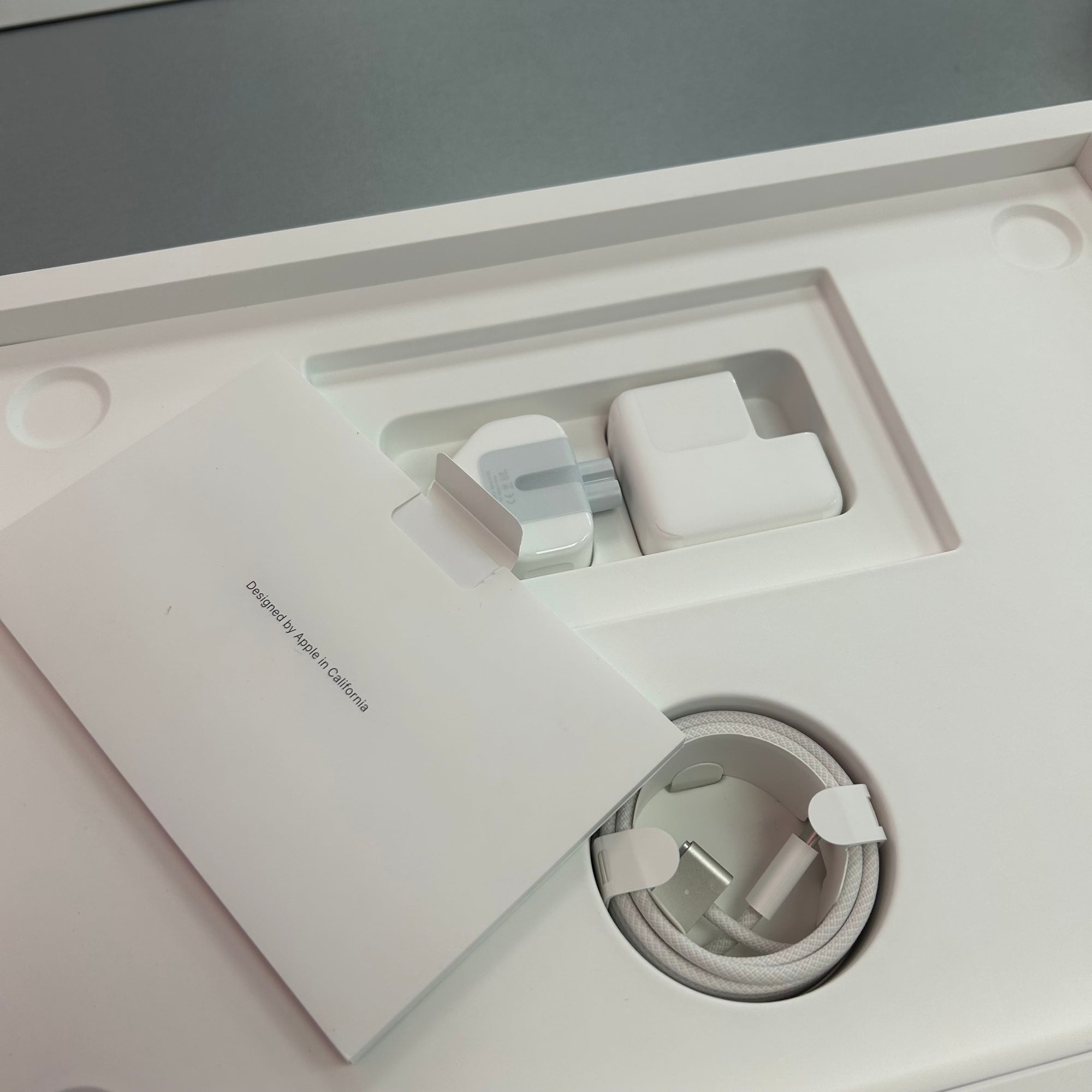 Apple 15 Inch MacBook Air - M4 Chip &amp; 256GB SSD (2025)