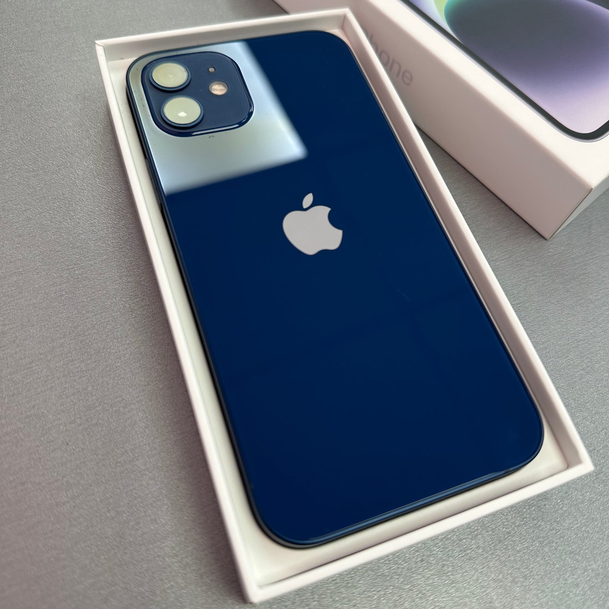 Apple iPhone 12 64GB Blue - 100% Battery Health
