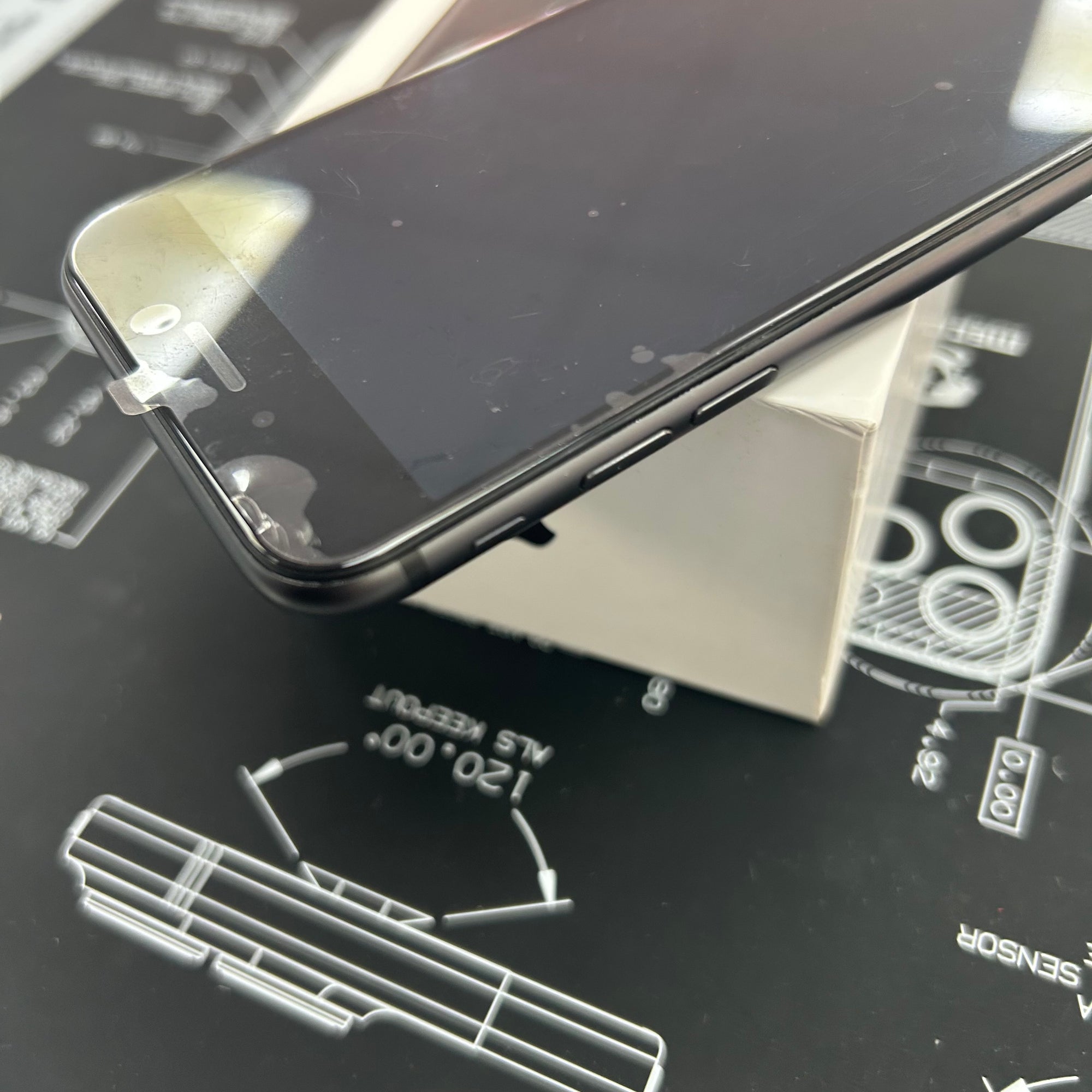 Apple iPhone 8 Black 64GB - 100% Battery Health